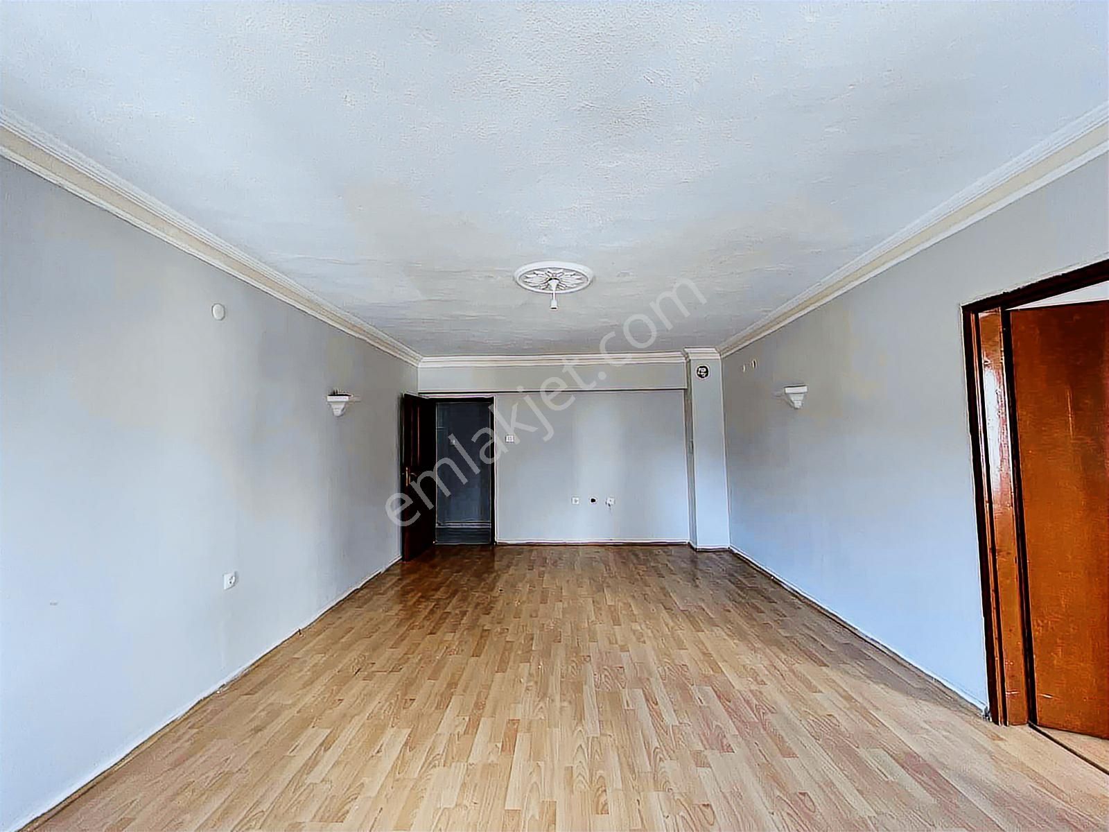 Yüce'den▓3+1 Sarayın Tam Merkezin'de 1.katta Fırsat Daire - Görsel 2