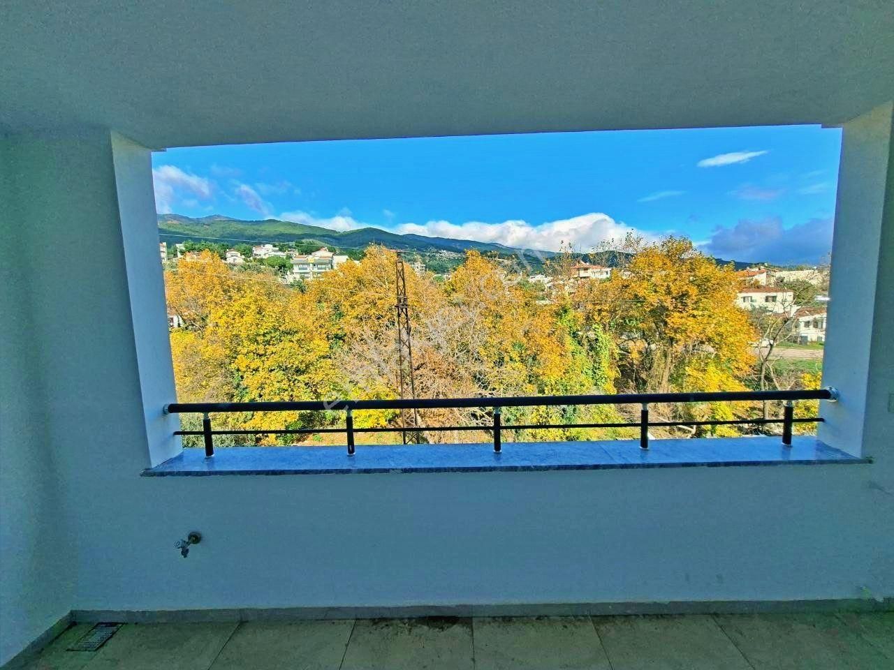 Uytundan Güre'de Doğayla İç İçe Bahçeli Satılık 3+1 Villa - Görsel 14