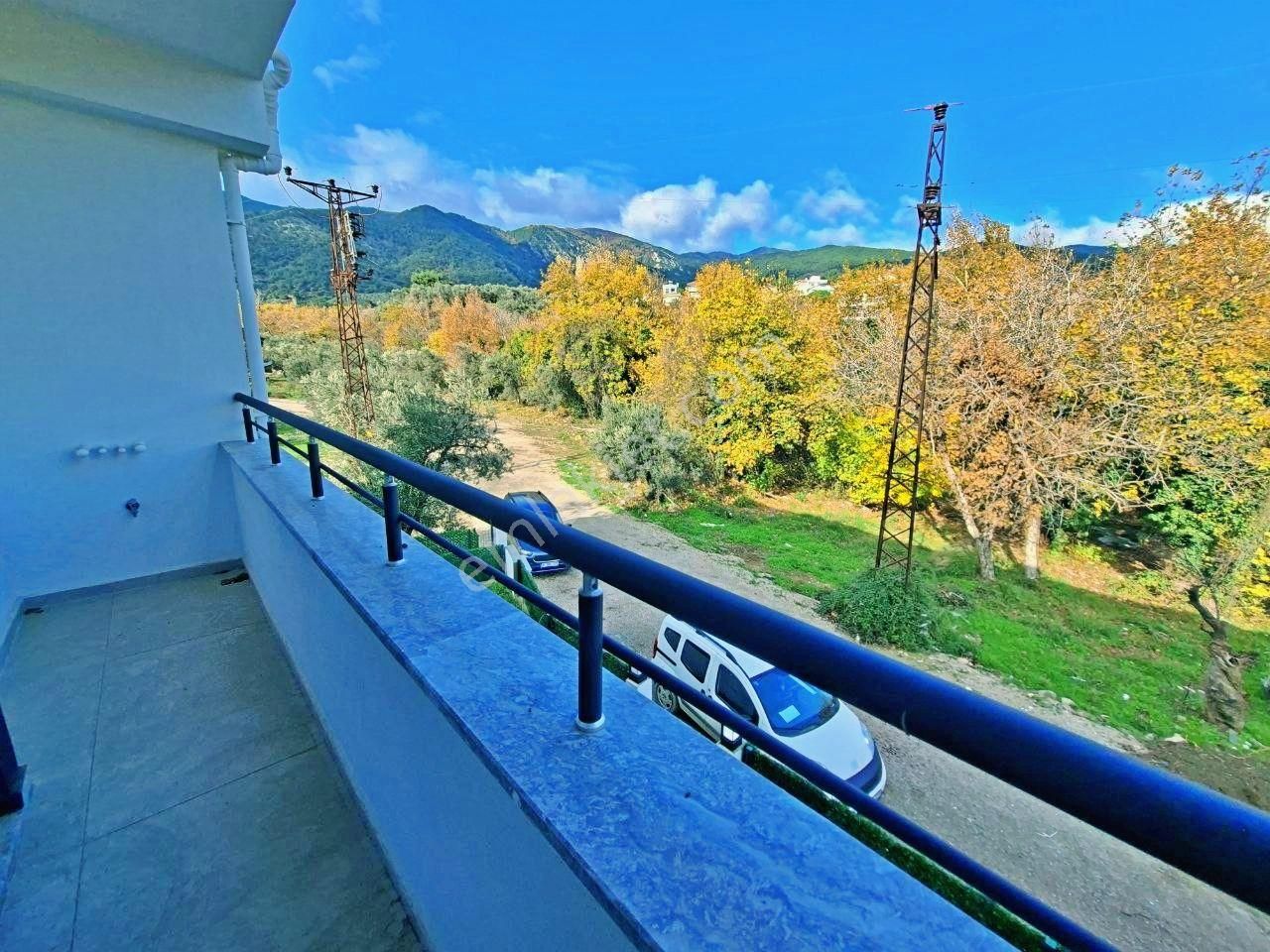 Uytundan Güre'de Doğayla İç İçe Bahçeli Satılık 3+1 Villa - Görsel 26