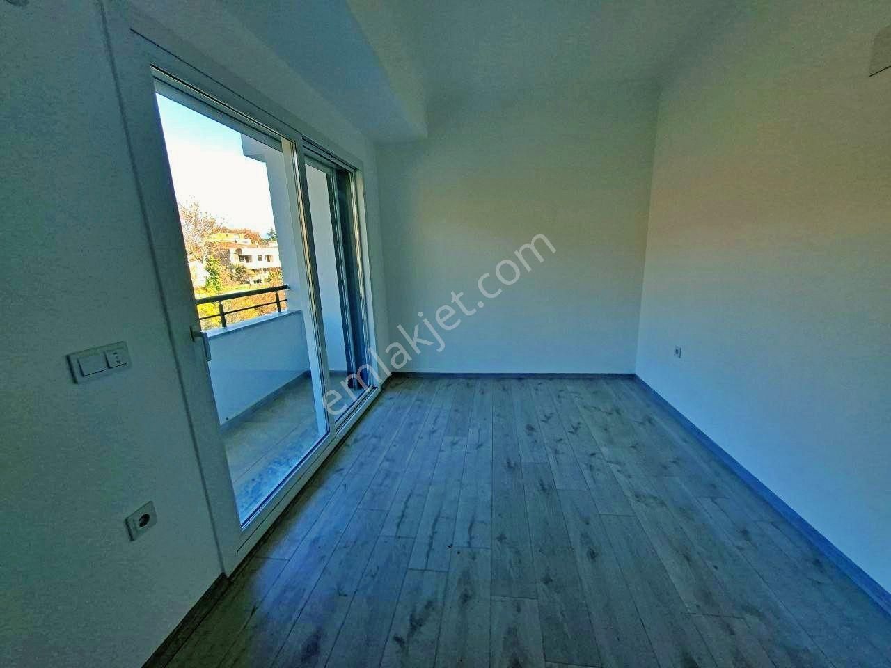 Uytundan Güre'de Doğayla İç İçe Bahçeli Satılık 3+1 Villa - Görsel 28