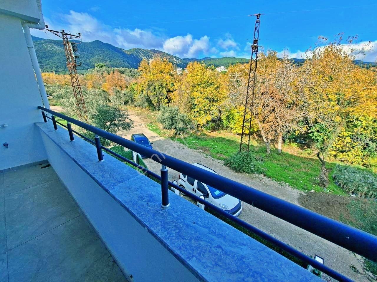 Uytundan Güre'de Doğayla İç İçe Bahçeli Satılık 3+1 Villa - Görsel 9