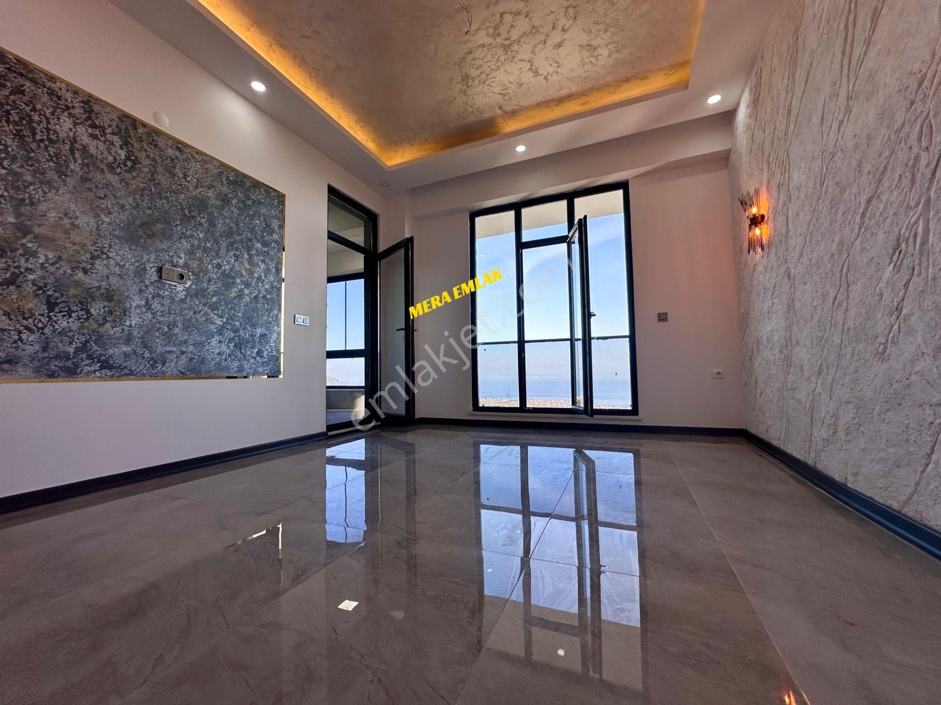 Tek Yetkili Mera Emlak▀▄ Altınolukta 5+1 Körfezin En Lüx Villası - Görsel 9