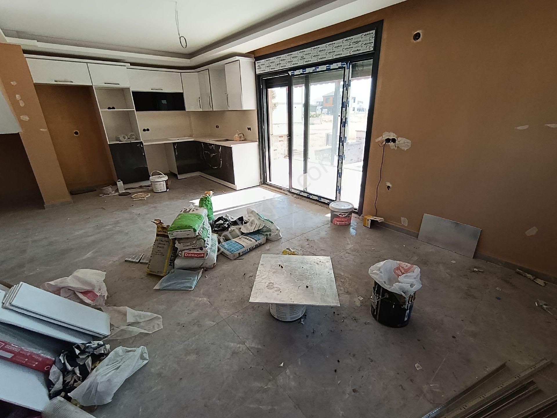 Taş Emlak'tan Altınovada 4+1 Sıfır Villa - Görsel 8