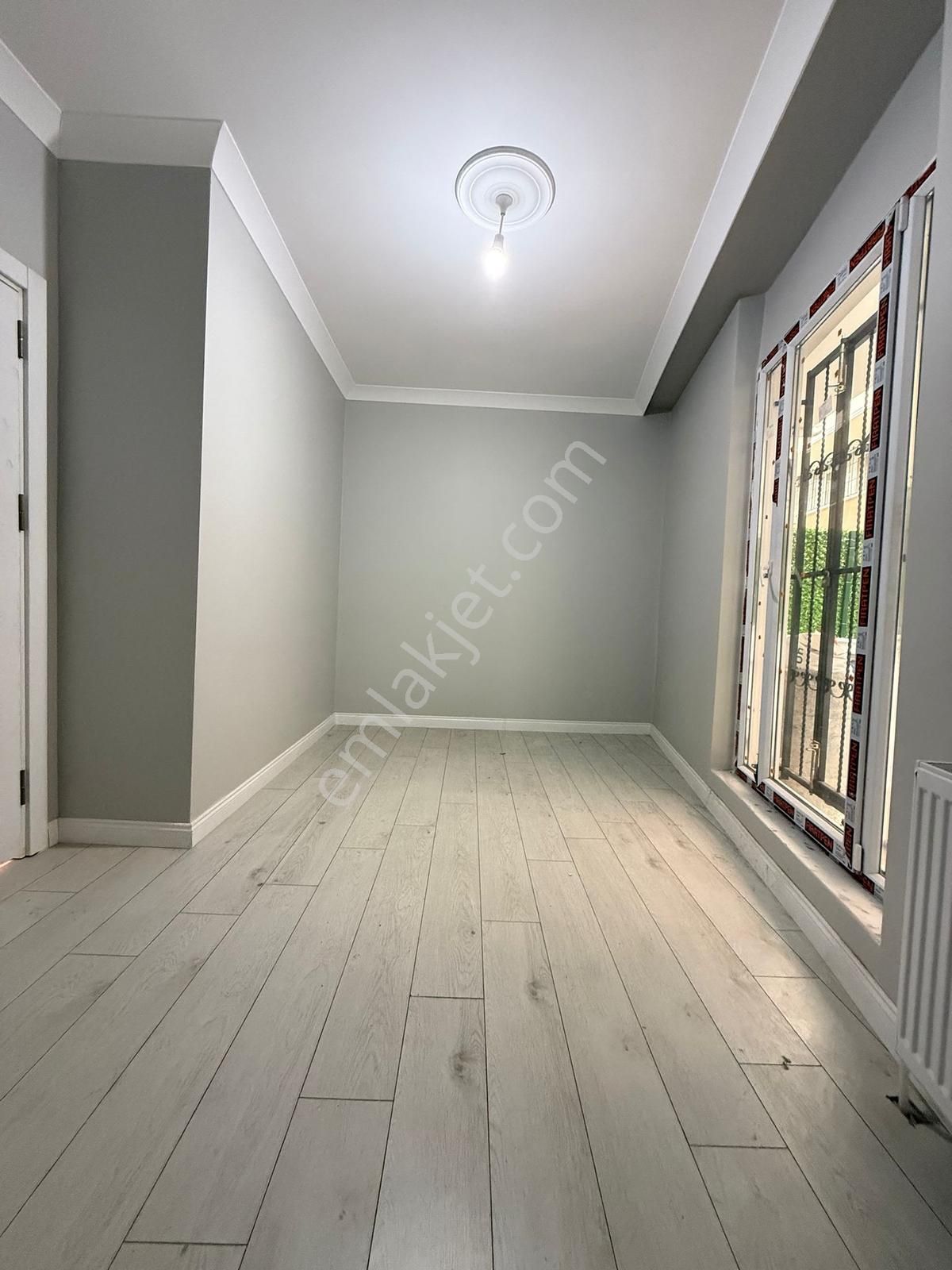 Metrobüse 3 Dakika Mesafede 0 Binada 1+1 Kiralık Daire - Görsel 12