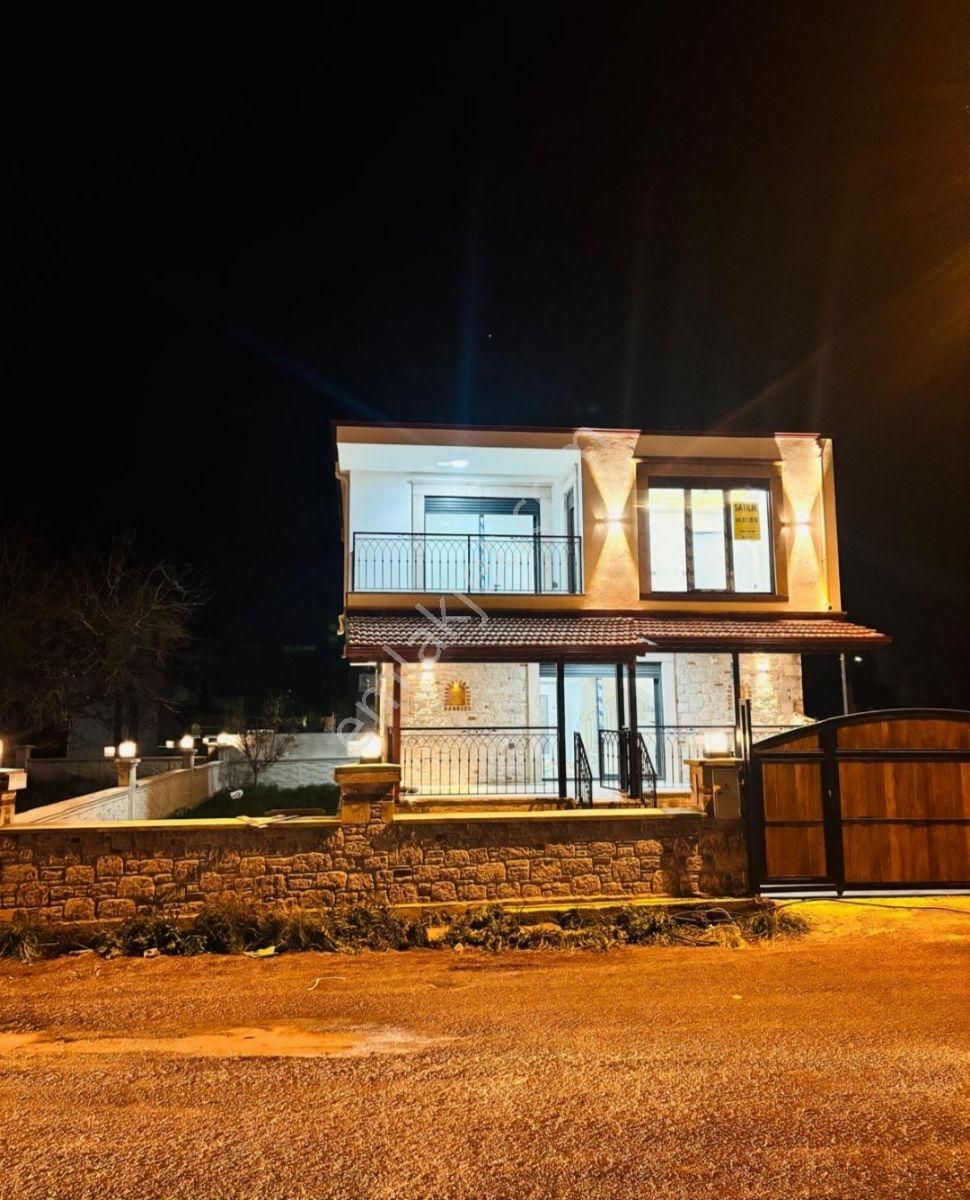 Taş Emlak'tan Taş Mimarili 4+1 Sıfır Villa - Görsel 14