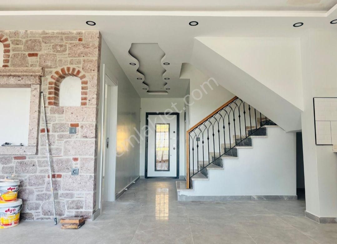 Taş Emlak'tan Taş Mimarili 4+1 Sıfır Villa - Görsel 20