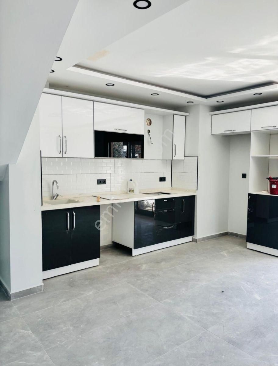 Taş Emlak'tan Taş Mimarili 4+1 Sıfır Villa - Görsel 21