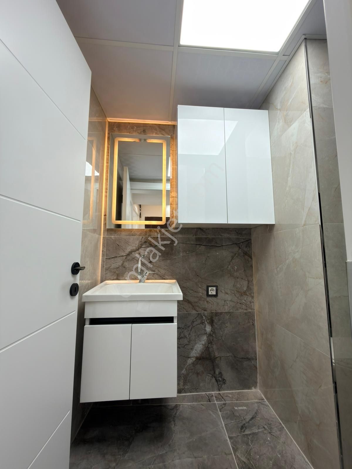 🏡alaybey Mahallesi 🏡 ✅2+1 95m2 5 Katlının 5 Katı ❇️kapalı Mutfak Petek Kombili - Görsel 8