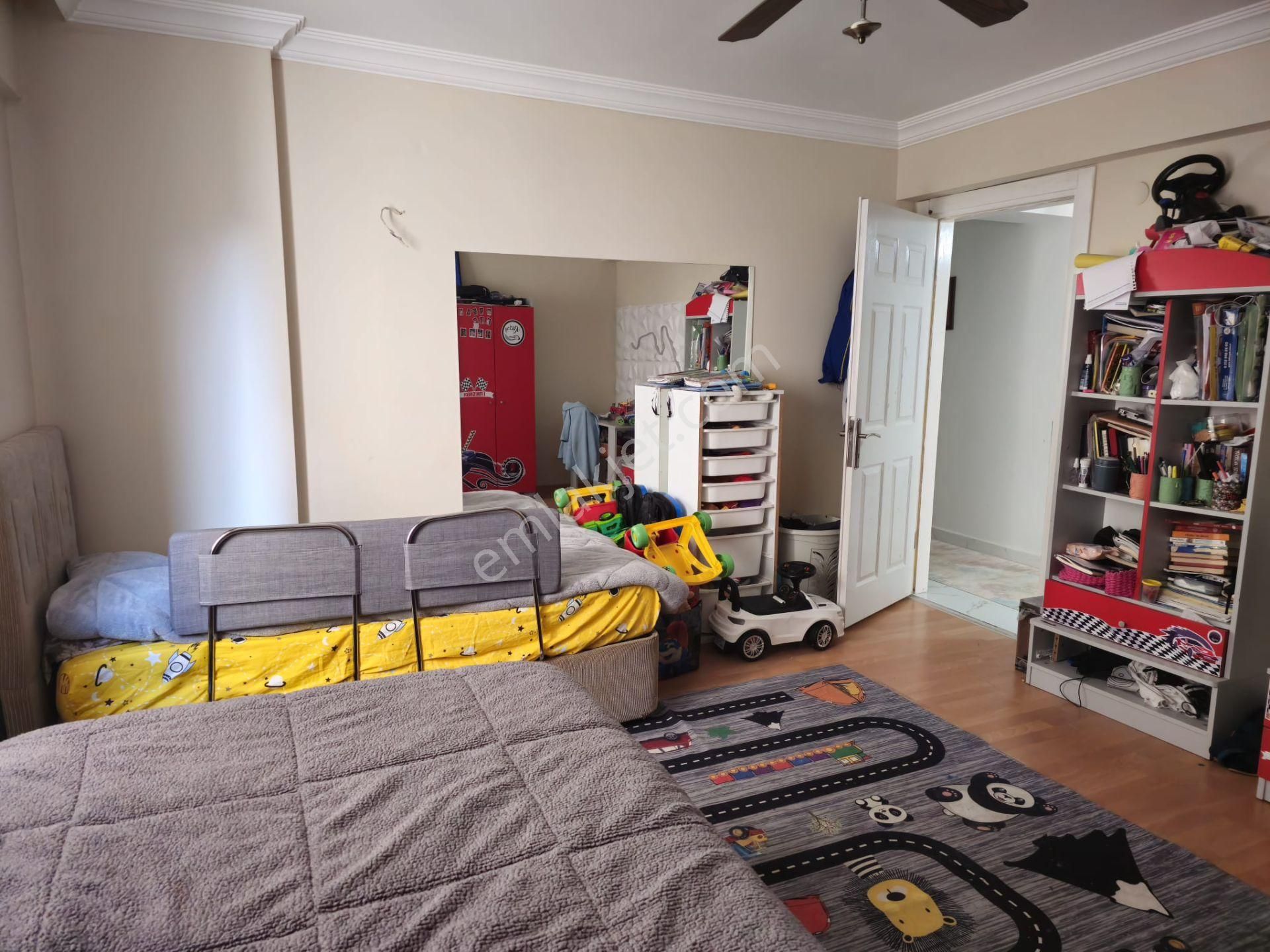 Cumhuriyet Mahallesinde Satılık Daire