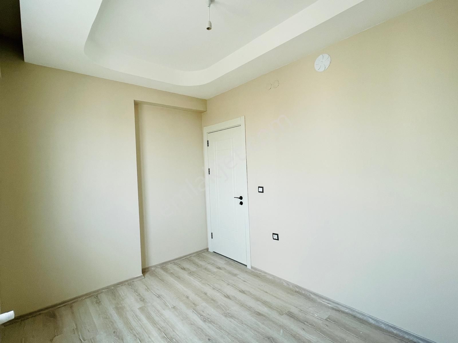 İldem'de 2+1 Sıfır Ayarında Hastane Projesi Yanı Lüks Daire - Görsel 8