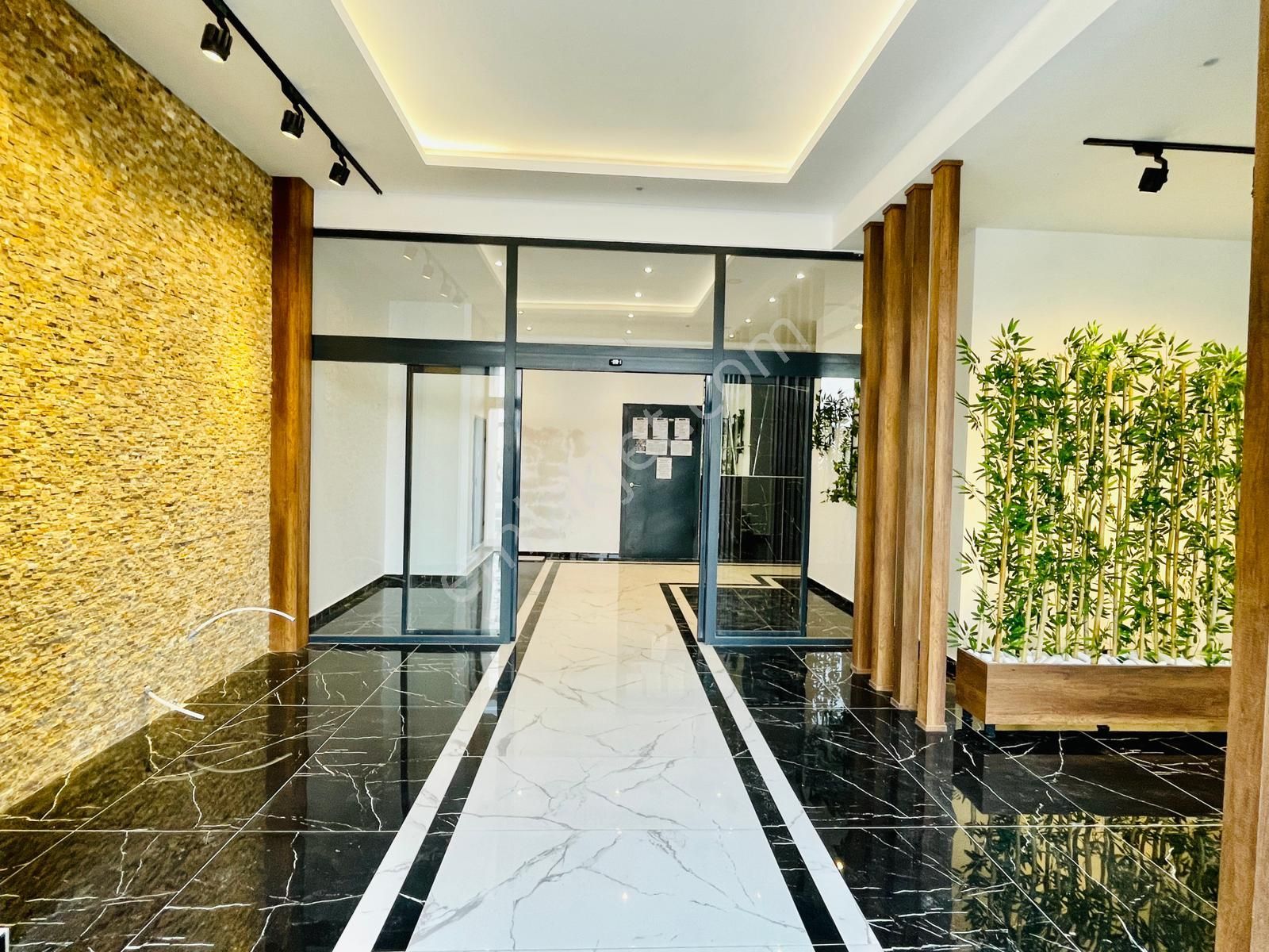 İldem'de 2+1 Sıfır Ayarında Hastane Projesi Yanı Lüks Daire - Görsel 15