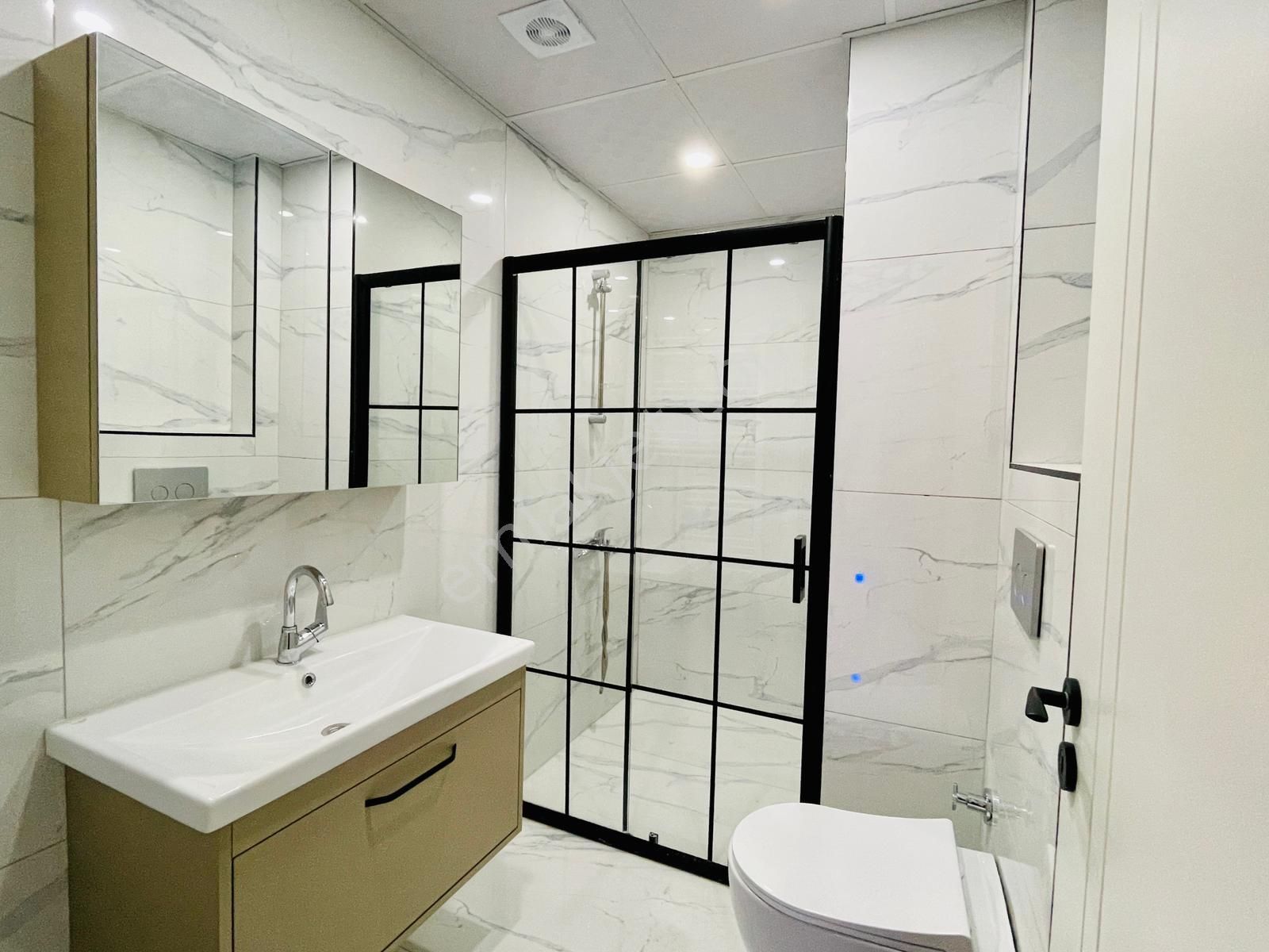 İldem'de 2+1 Sıfır Ayarında Hastane Projesi Yanı Lüks Daire - Görsel 9