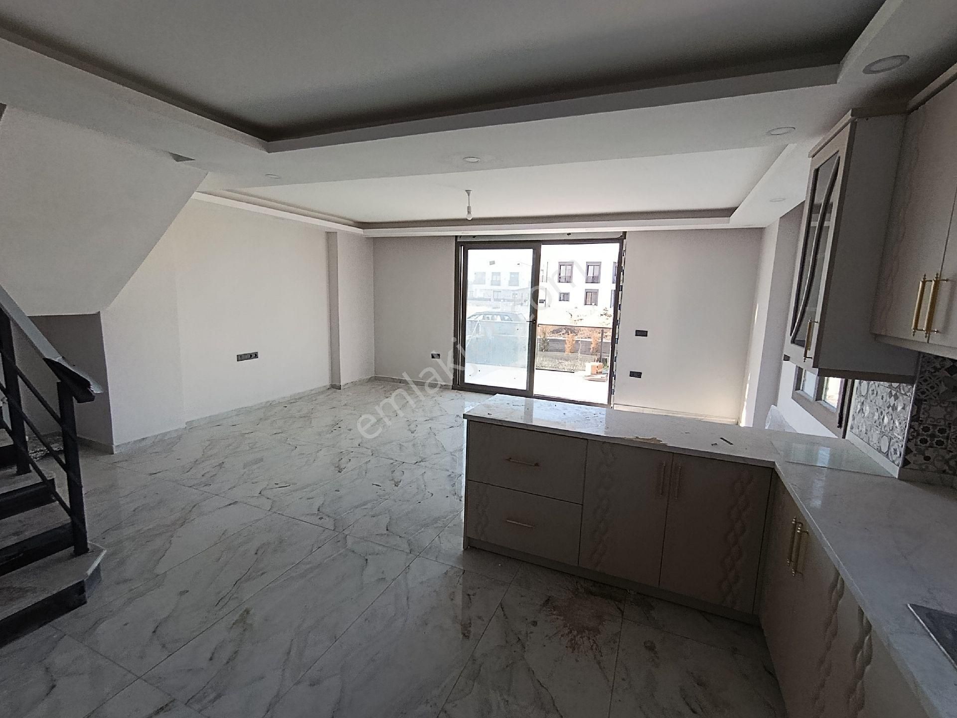 Taş Emlak'tan Kısmi Deniz Manzaralı 3+1 Sıfır Villa - Görsel 11