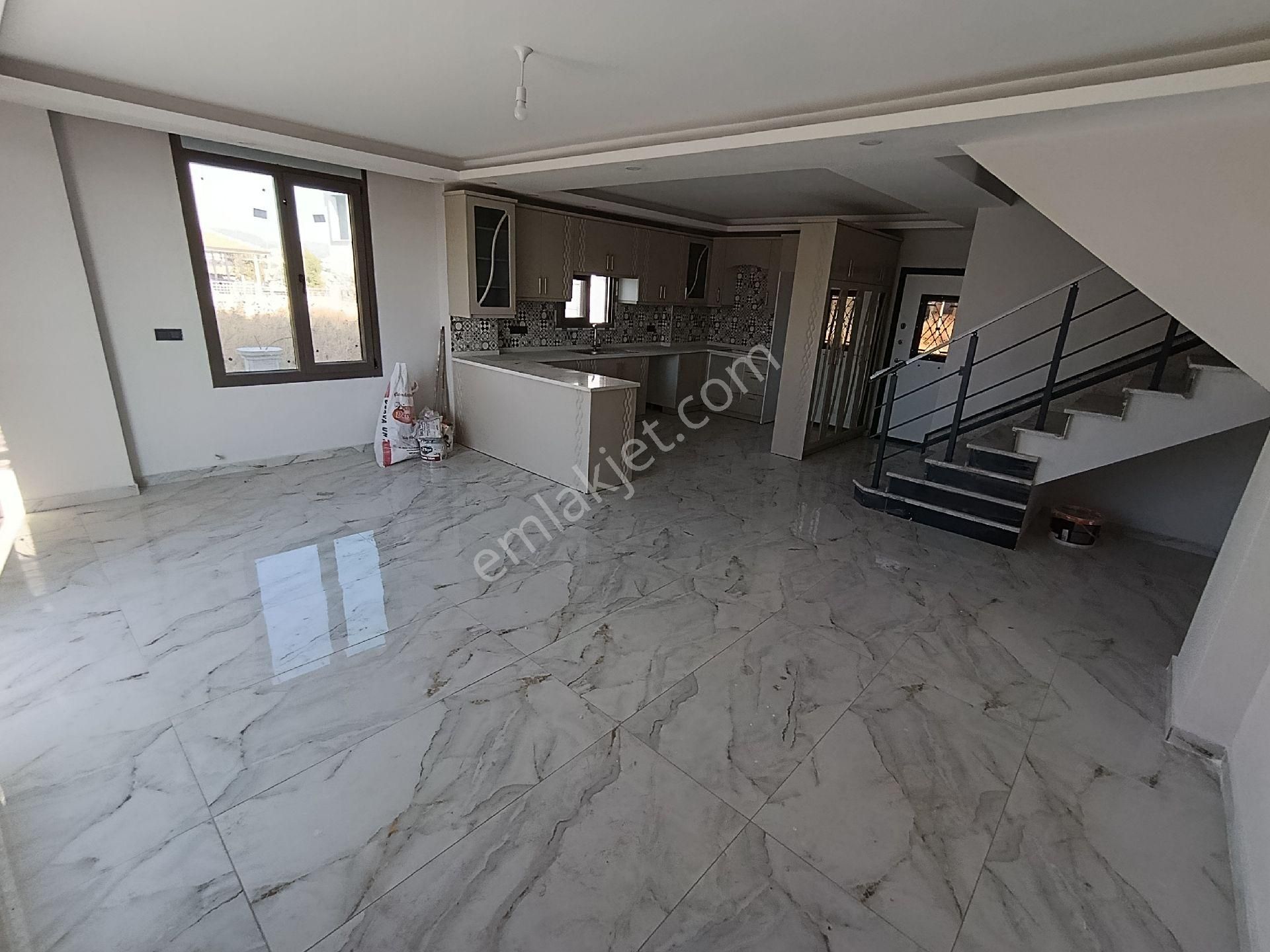 Taş Emlak'tan Kısmi Deniz Manzaralı 3+1 Sıfır Villa - Görsel 7