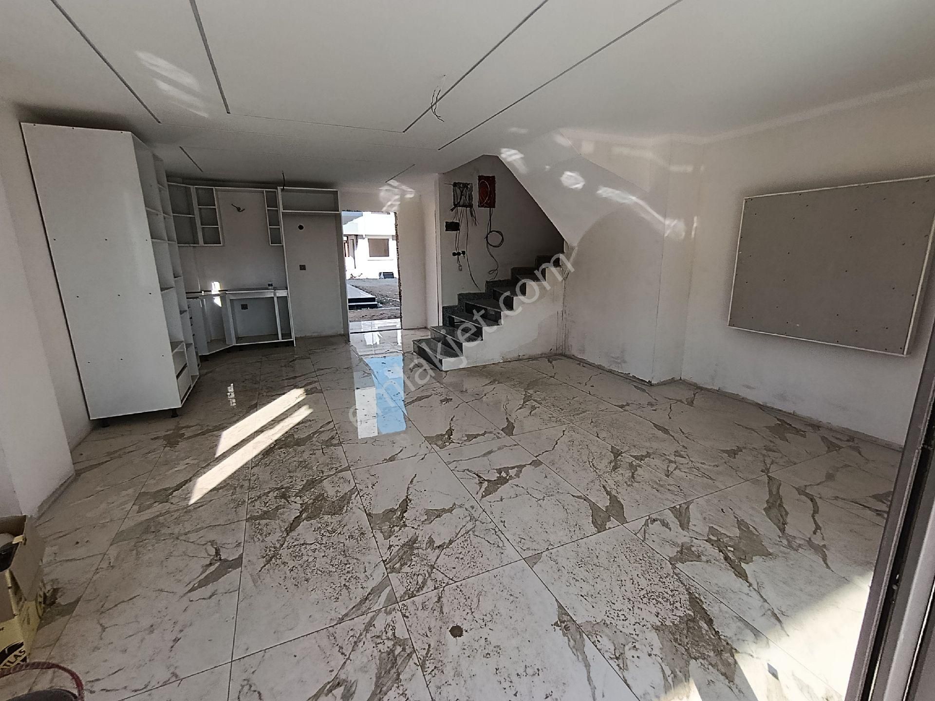 Taş Emlak'an Havuzlu Sitede 3+1 Sıfır Villa - Görsel 4