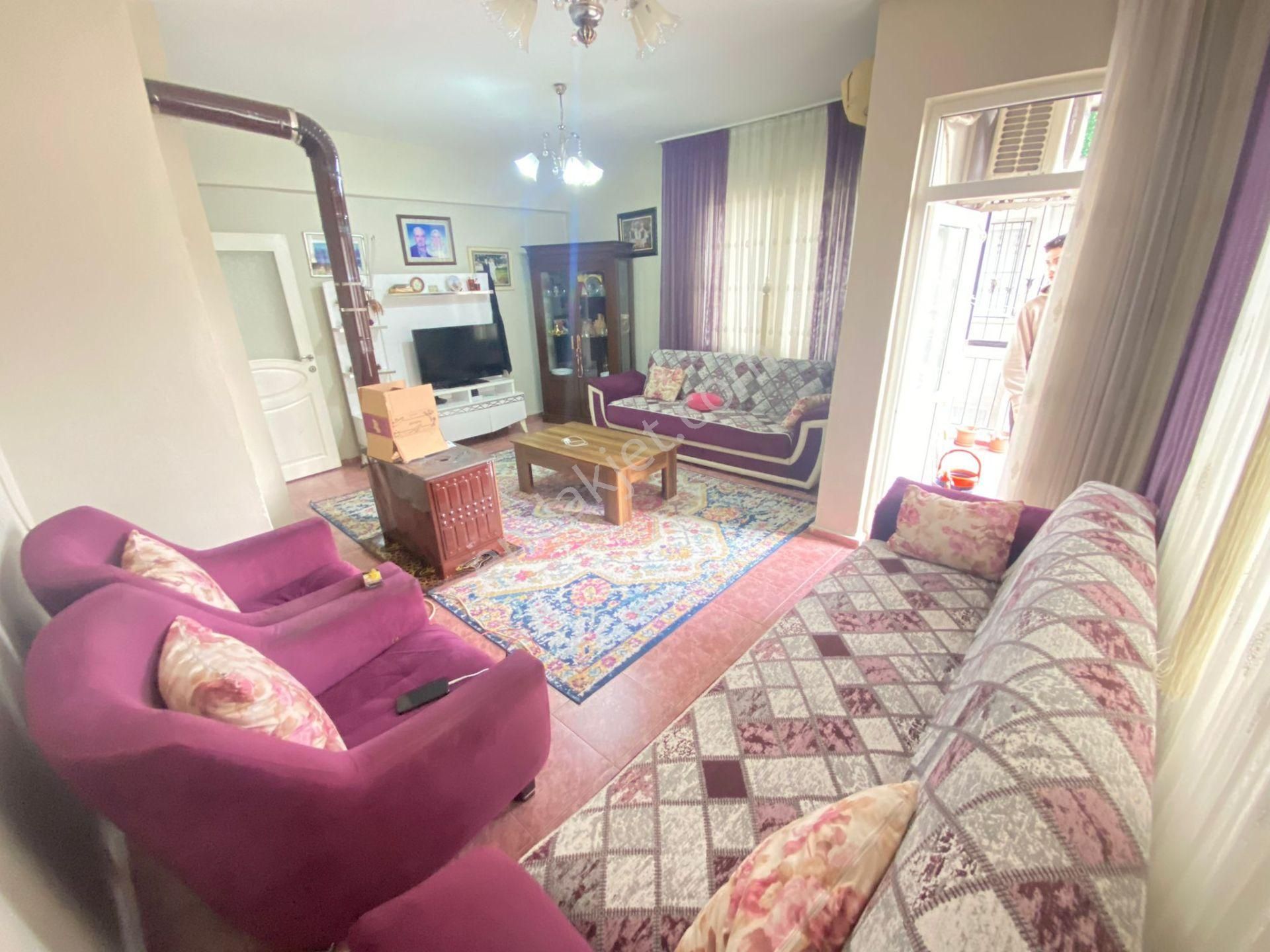 Prestij'den Mithatpaşa'da Geniş Oturumlu Temiz 3+1 Daire - Görsel 7
