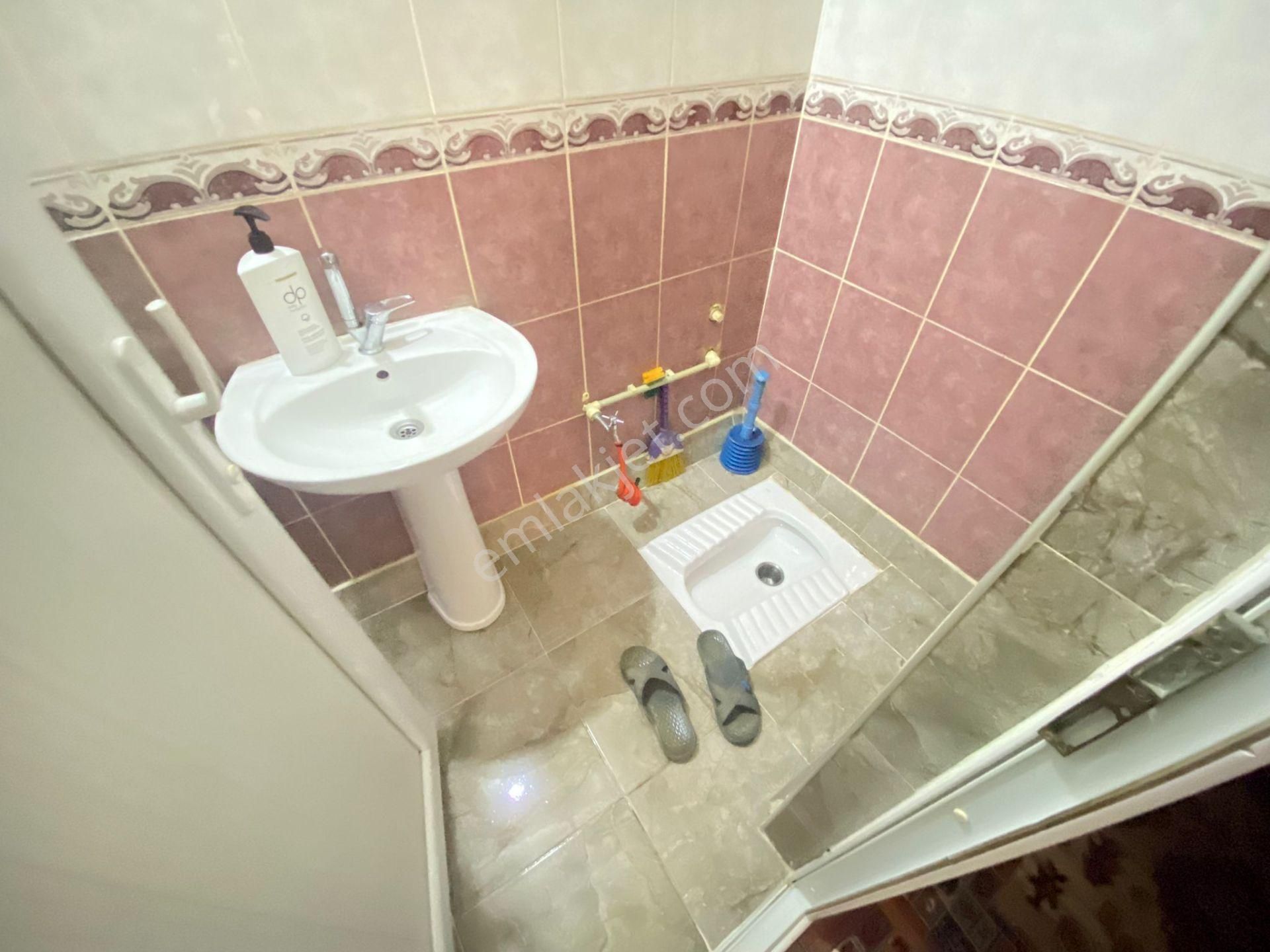 Prestij'den Mithatpaşa'da Geniş Oturumlu Temiz 3+1 Daire - Görsel 30