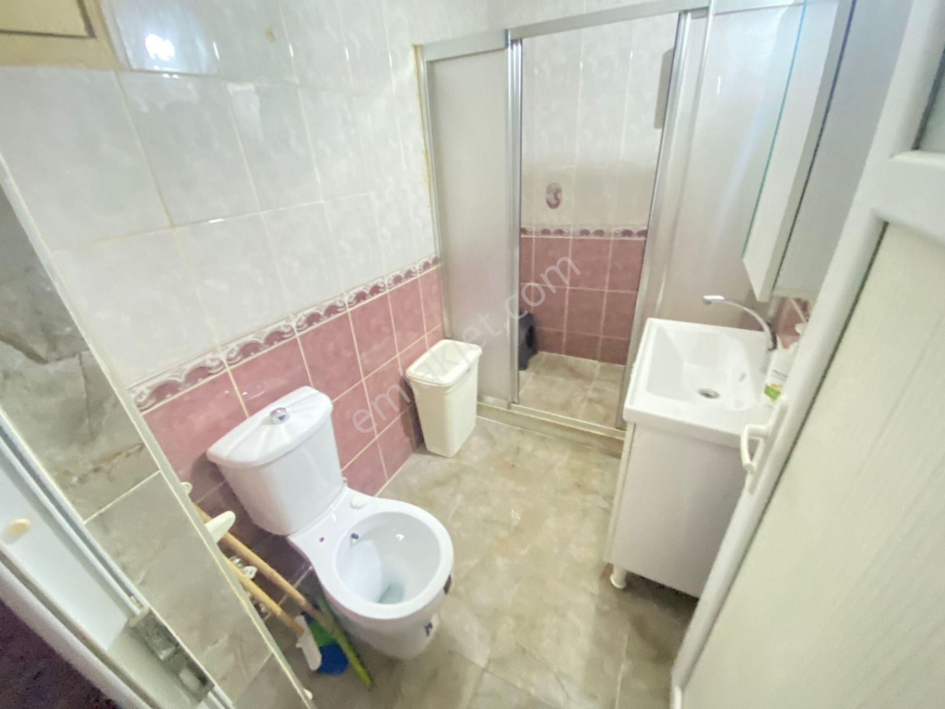 Prestij'den Mithatpaşa'da Geniş Oturumlu Temiz 3+1 Daire - Görsel 29