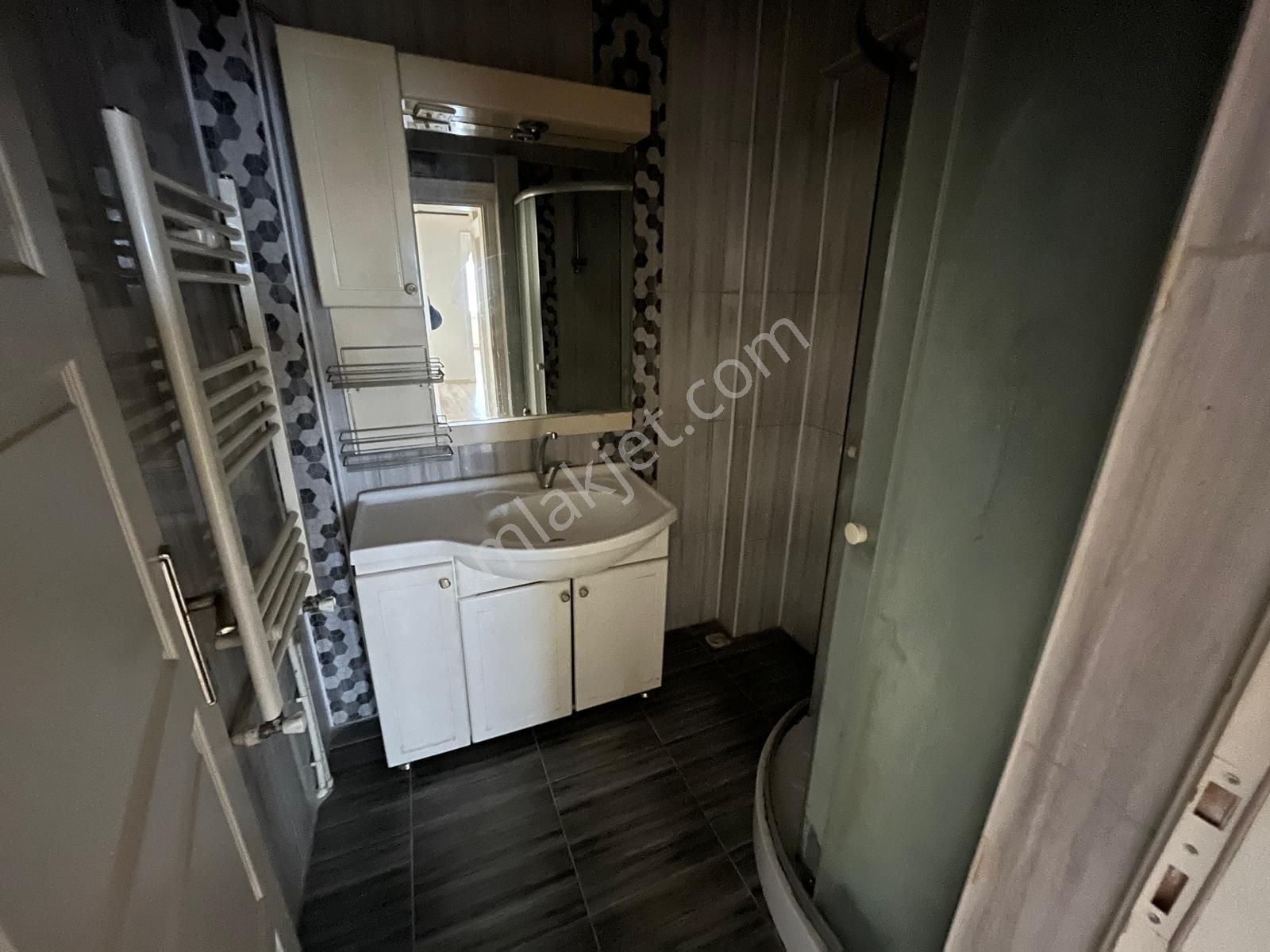 Trabzon'da Kiralık 2+1 Daire - Görsel 9