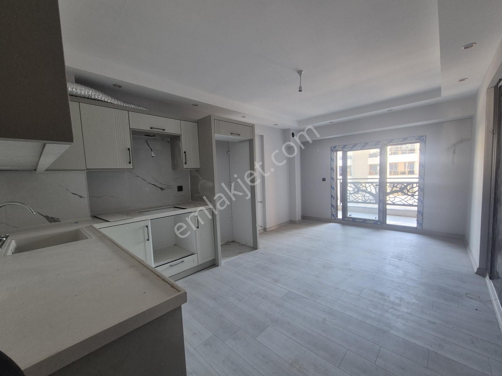 Ortaca Bahçeli Evler'de Havuzlu Sitede Ultra Lüks 1+1 Daire - Görsel 25