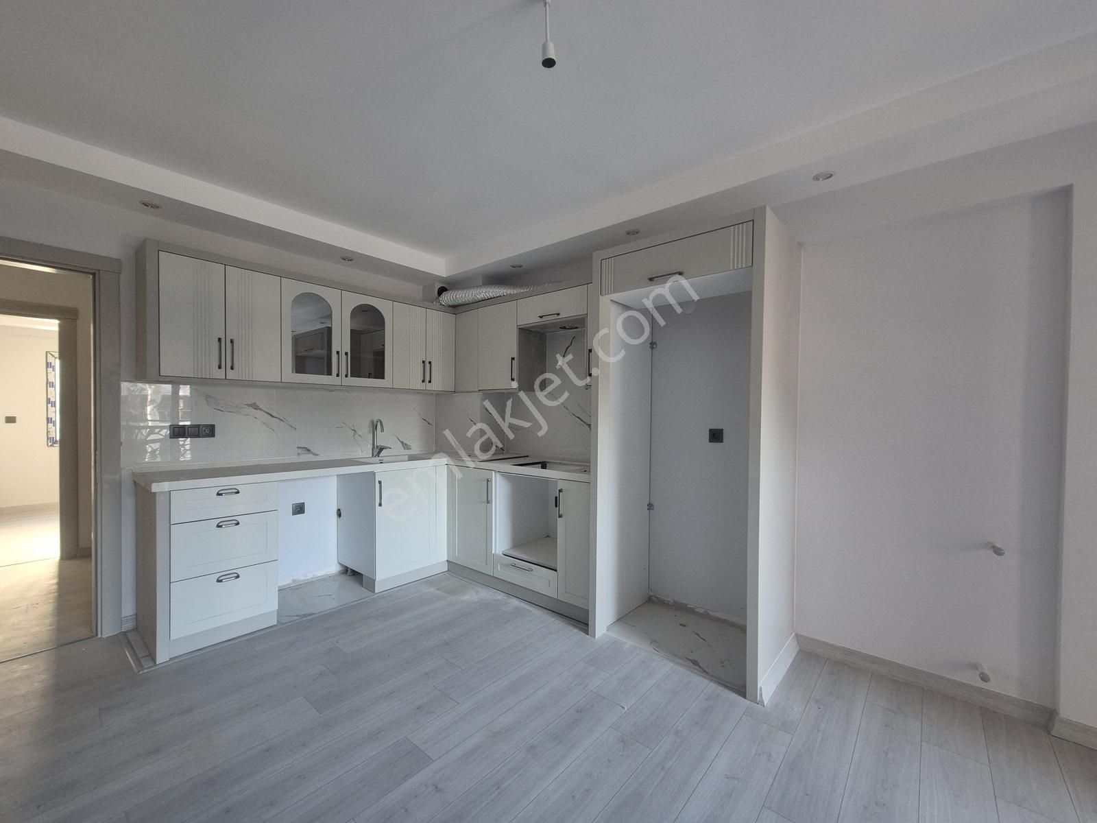 Ortaca Bahçeli Evler'de Havuzlu Sitede Ultra Lüks 1+1 Daire - Görsel 21