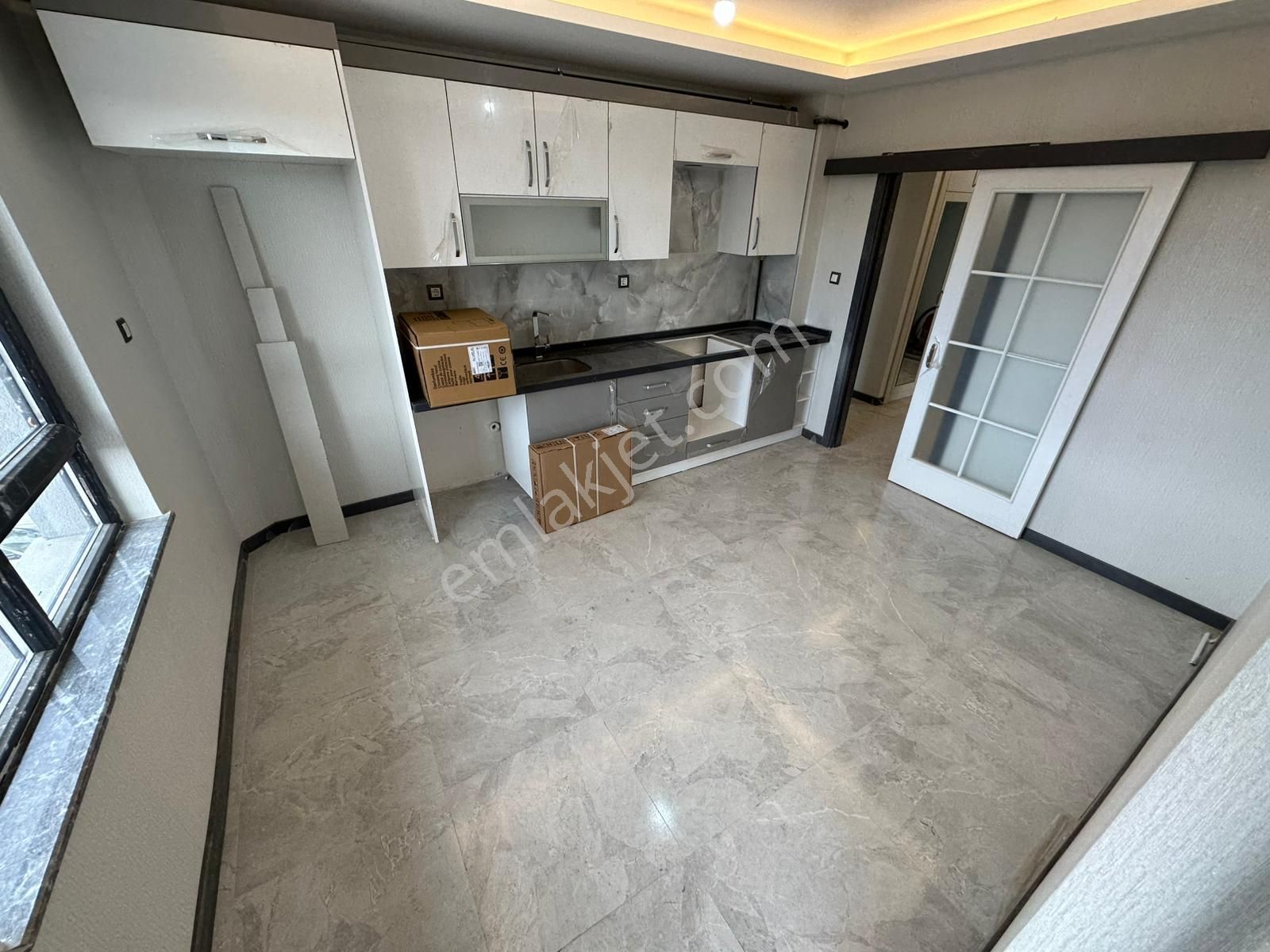 Hayal'den Malazgirt Mah'de 3+1 E.banyolu G. Odalı Katta Asansörlü Sıfır Daire - Görsel 4