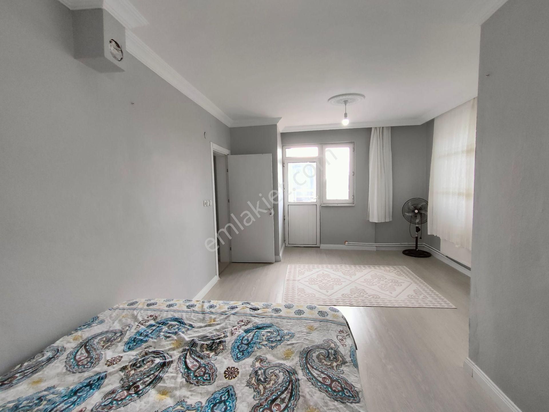 Tekirdağ Yeniçiftlik De Havuzlu 700 M2 Arsalı Muhteşem Mülk - Görsel 27