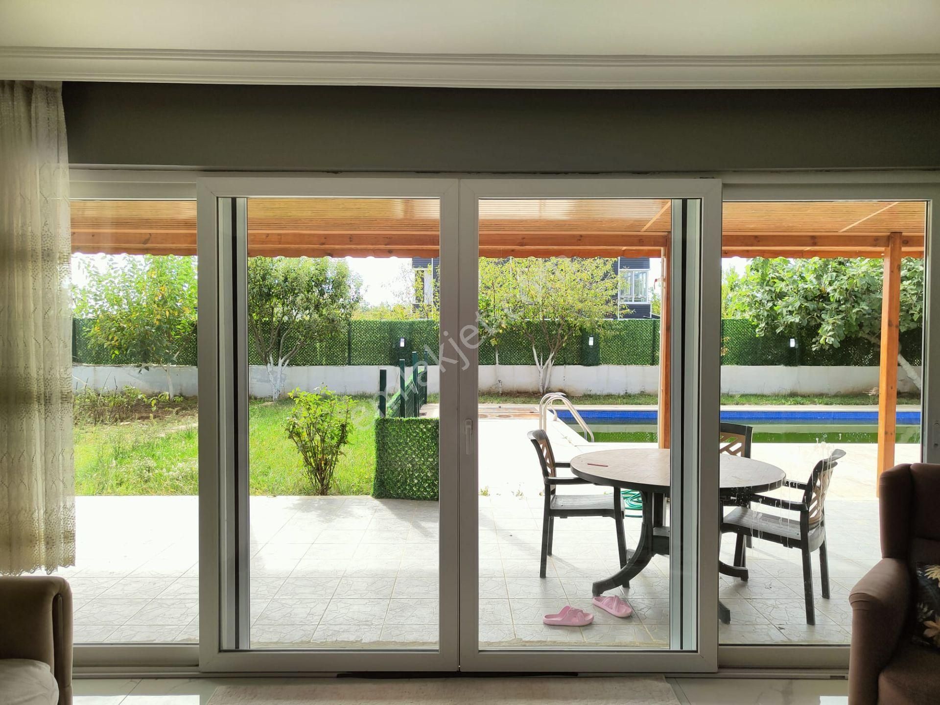 Tekirdağ Yeniçiftlik De Havuzlu 700 M2 Arsalı Muhteşem Mülk - Görsel 18