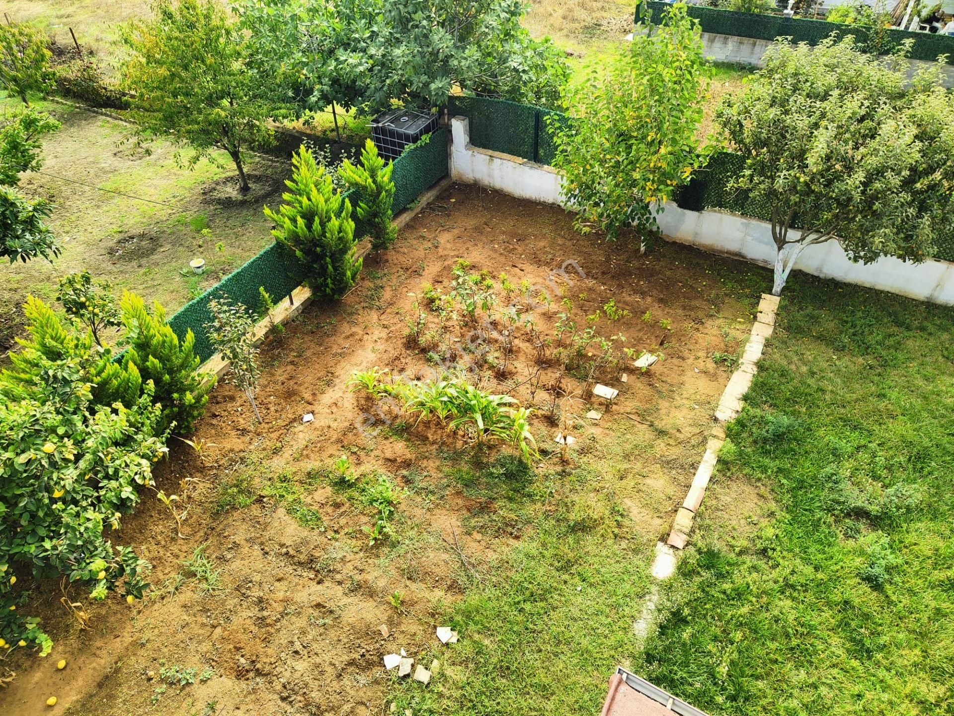 Tekirdağ Yeniçiftlik De Havuzlu 700 M2 Arsalı Muhteşem Mülk - Görsel 35