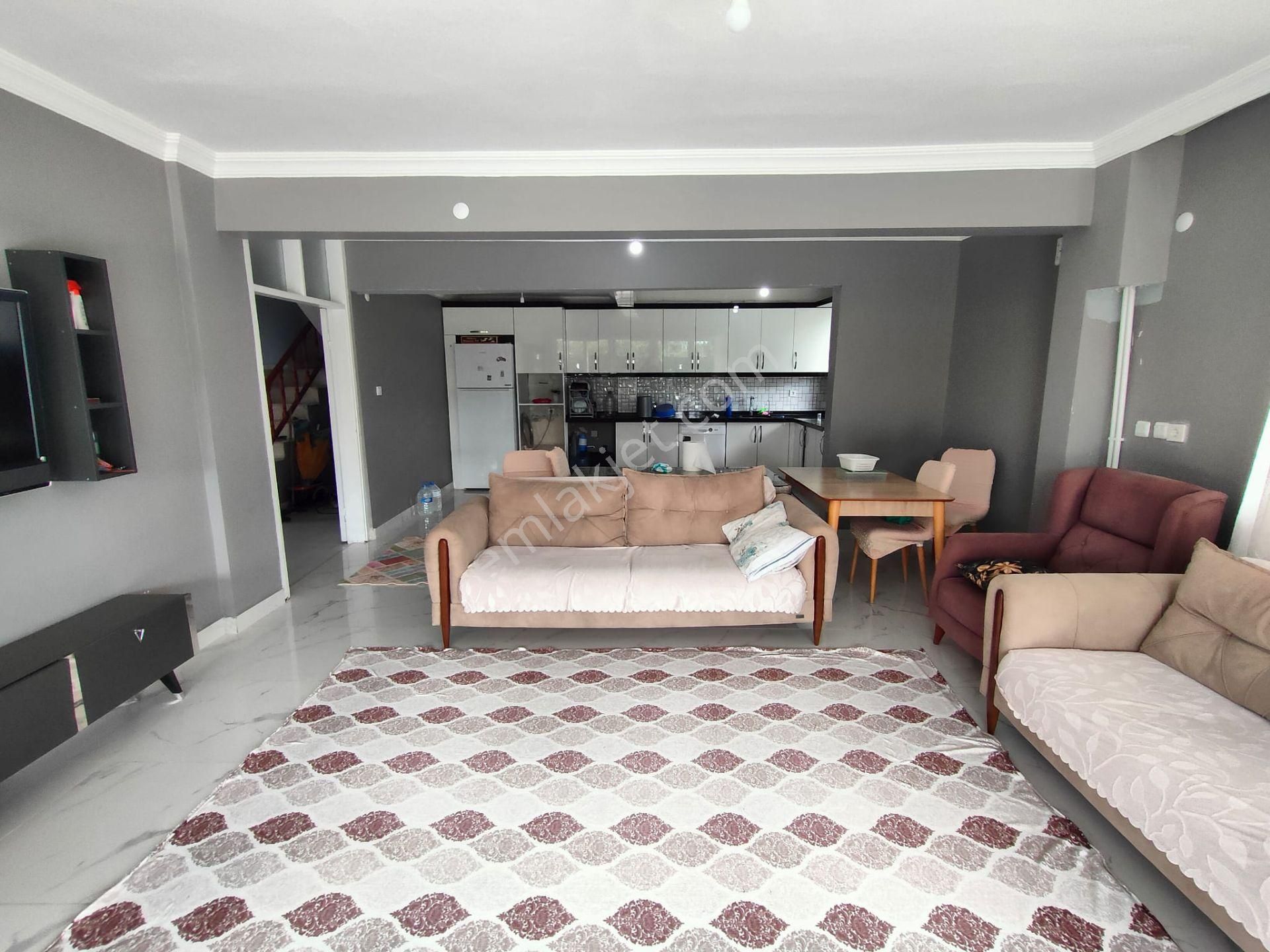 Tekirdağ Yeniçiftlik De Havuzlu 700 M2 Arsalı Muhteşem Mülk - Görsel 19