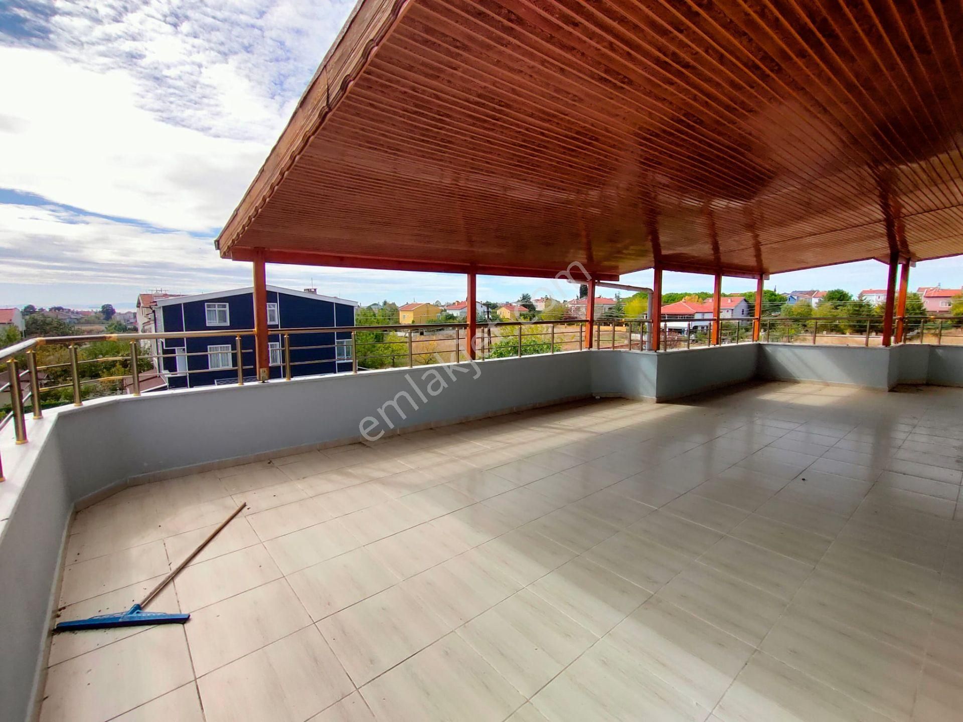 Tekirdağ Yeniçiftlik De Havuzlu 700 M2 Arsalı Muhteşem Mülk - Görsel 34