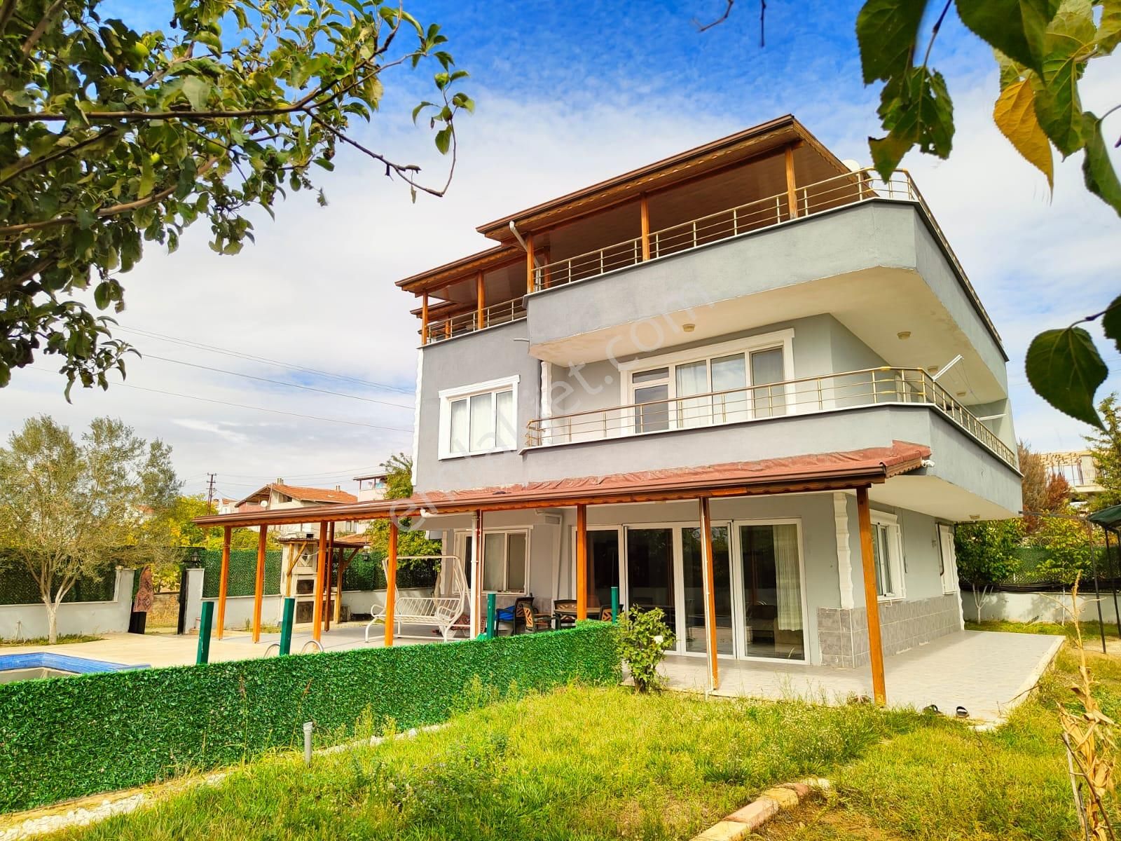 Tekirdağ Yeniçiftlik De Havuzlu 700 M2 Arsalı Muhteşem Mülk - Görsel 8