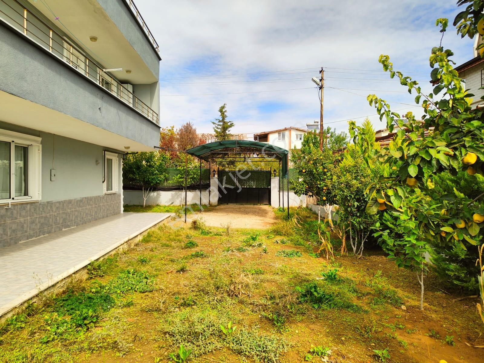 Tekirdağ Yeniçiftlik De Havuzlu 700 M2 Arsalı Muhteşem Mülk - Görsel 6