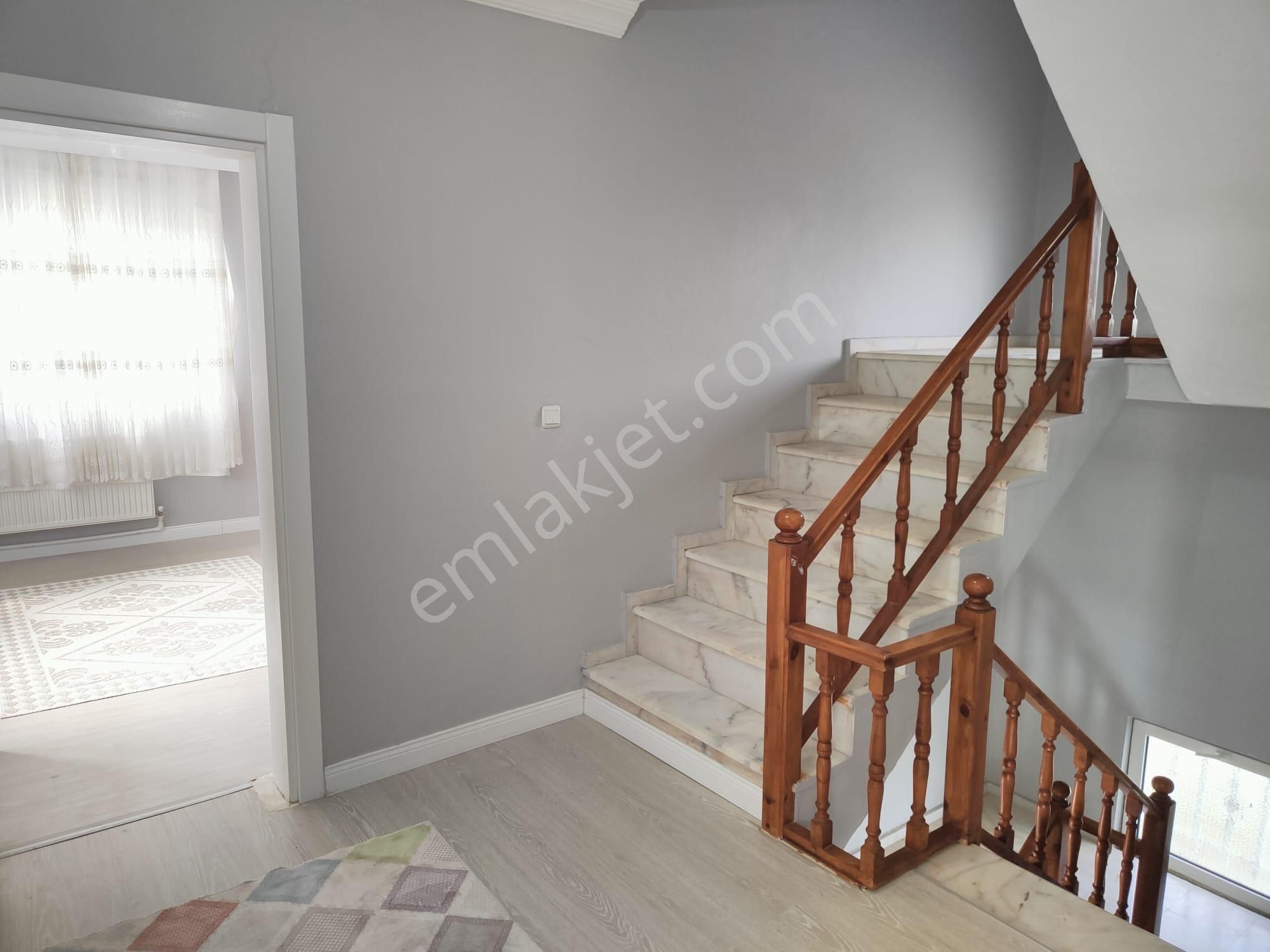 Tekirdağ Yeniçiftlik De Havuzlu 700 M2 Arsalı Muhteşem Mülk - Görsel 20