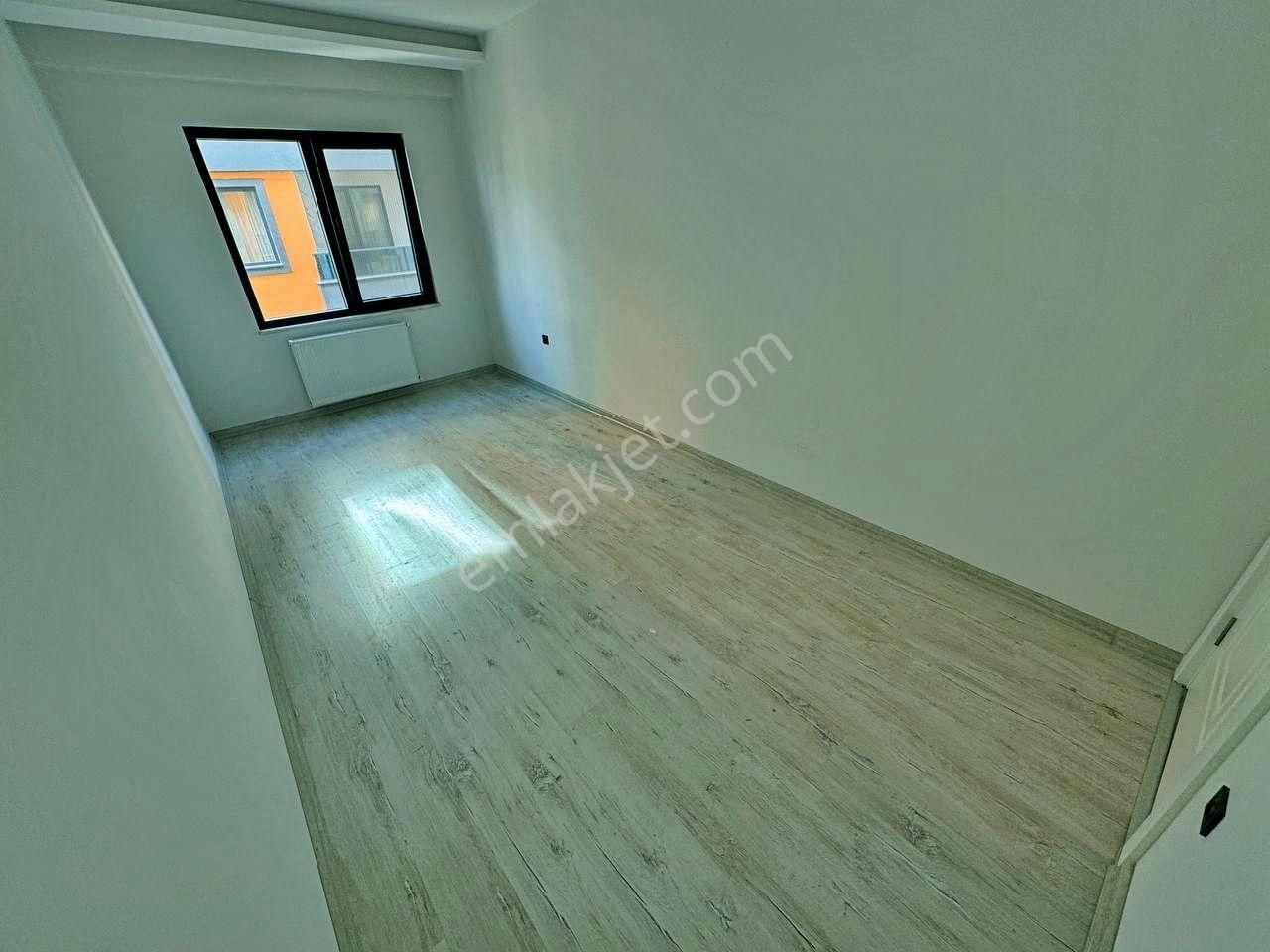 Uytundan Kadıköyde Site İçersinde Doğalgazlı Geniş Lüx 3+1 Daire - Görsel 11