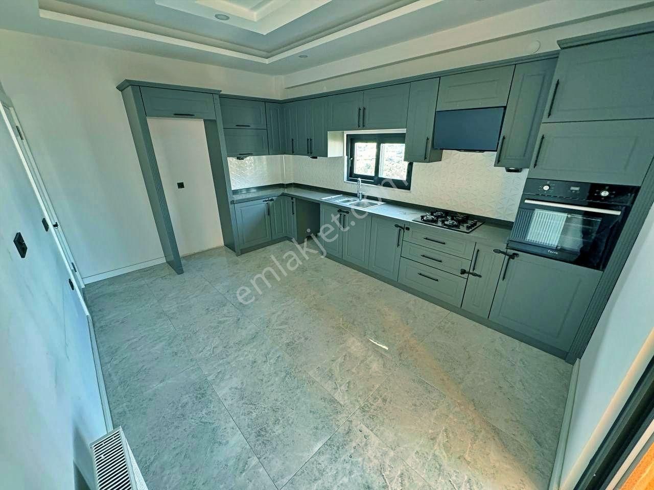 Uytundan Kadıköyde Site İçersinde Doğalgazlı Geniş Lüx 3+1 Daire - Görsel 4