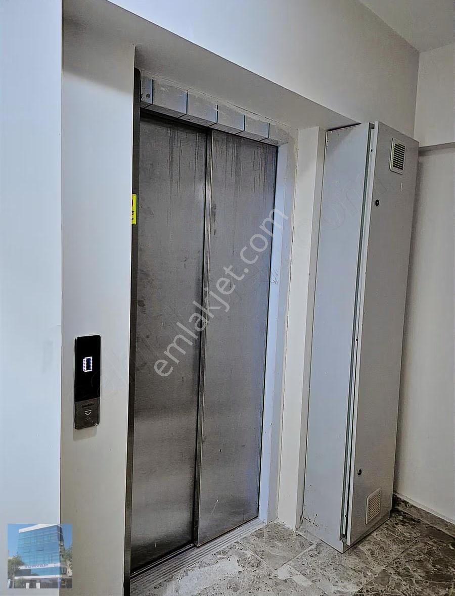 Karşıyaka Girne Bulvarında Satılık 1+1 Daire - Görsel 14