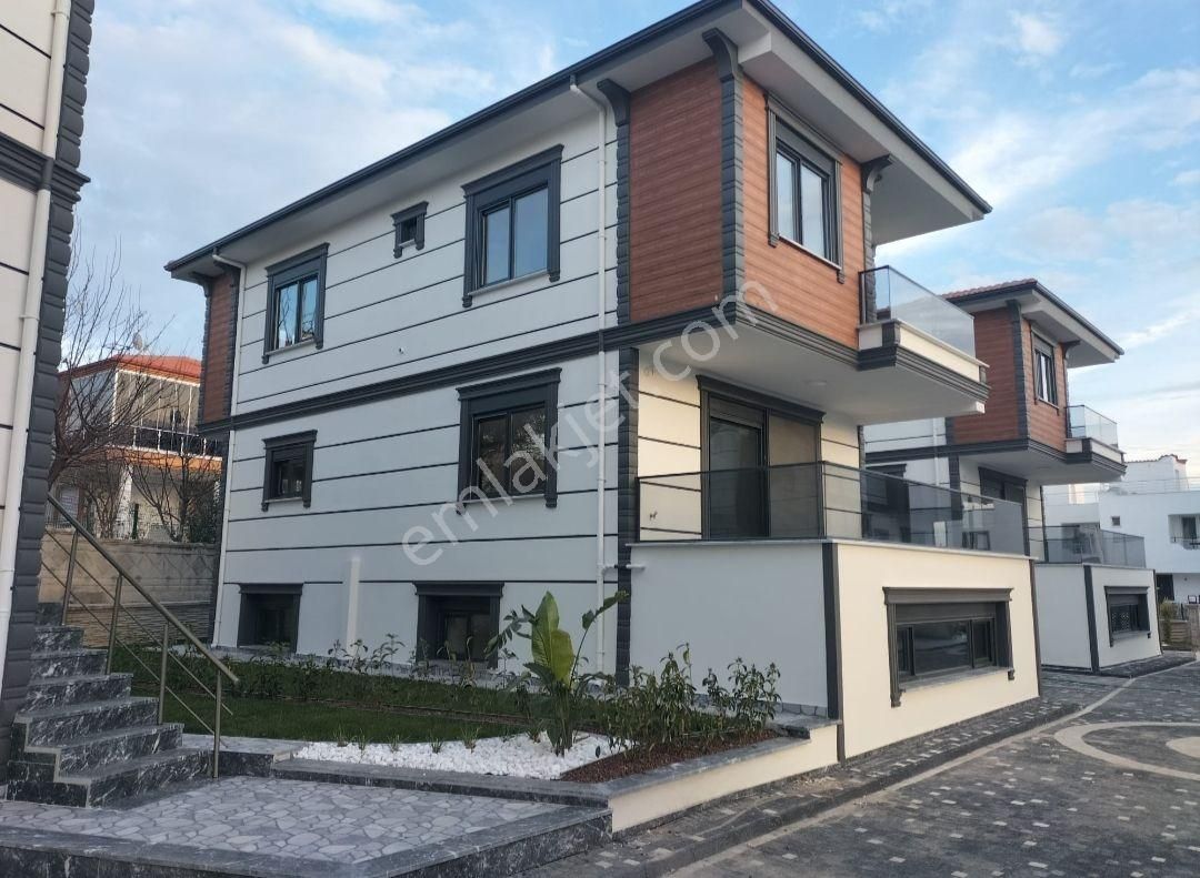 Taş Emlak'tan Sarımsaklıda 4+2 Müstakil Sıfır Villa - Görsel 23