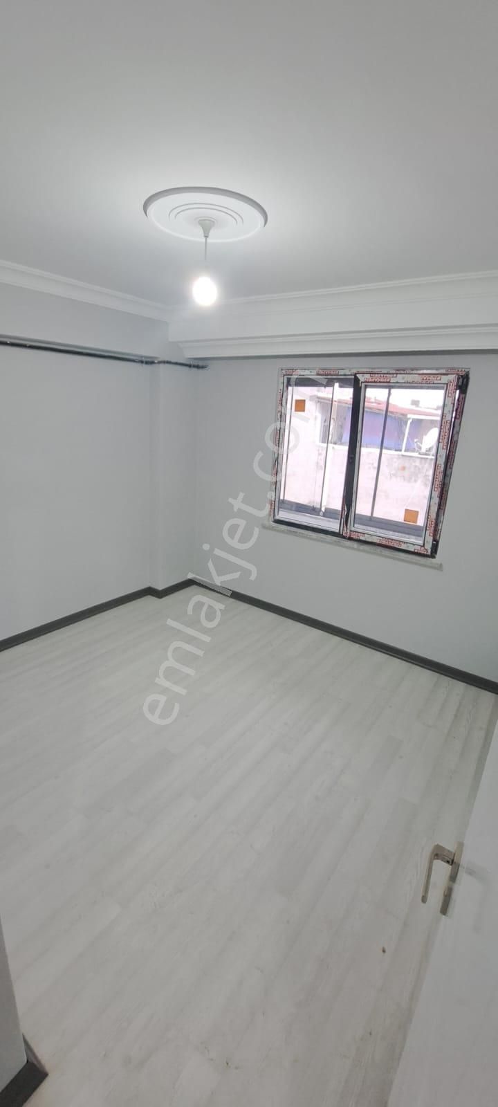 Toprak İnşaat...1 Yıllık Binada 1+1 Balkonlu Ulaşıma Sıfır!!! - Görsel 3