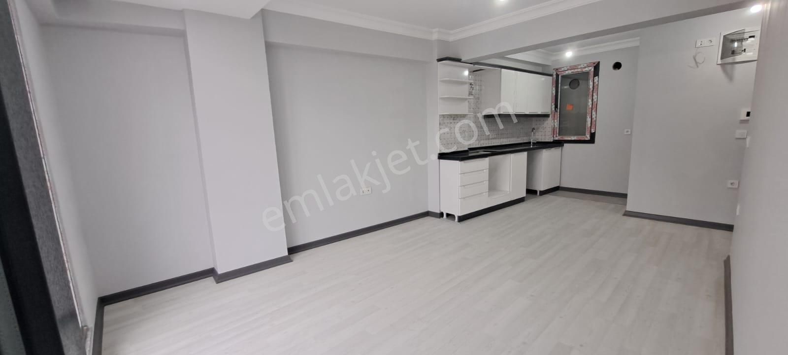 Toprak İnşaat...1 Yıllık Binada 1+1 Balkonlu Ulaşıma Sıfır!!! - Görsel 9