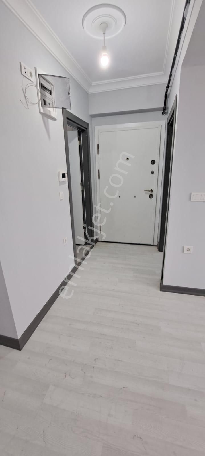 Toprak İnşaat...1 Yıllık Binada 1+1 Balkonlu Ulaşıma Sıfır!!! - Görsel 10