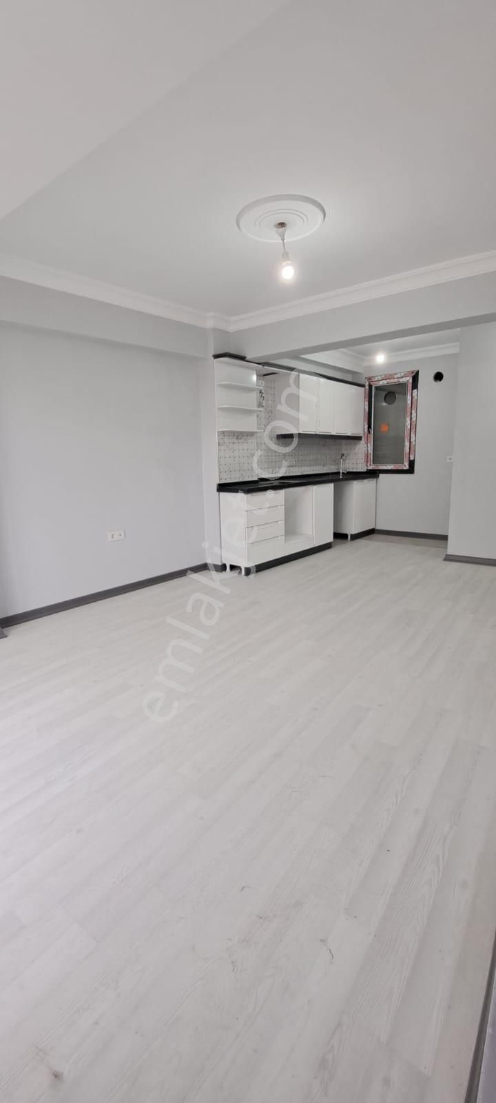 Toprak İnşaat...1 Yıllık Binada 1+1 Balkonlu Ulaşıma Sıfır!!! - Görsel 5