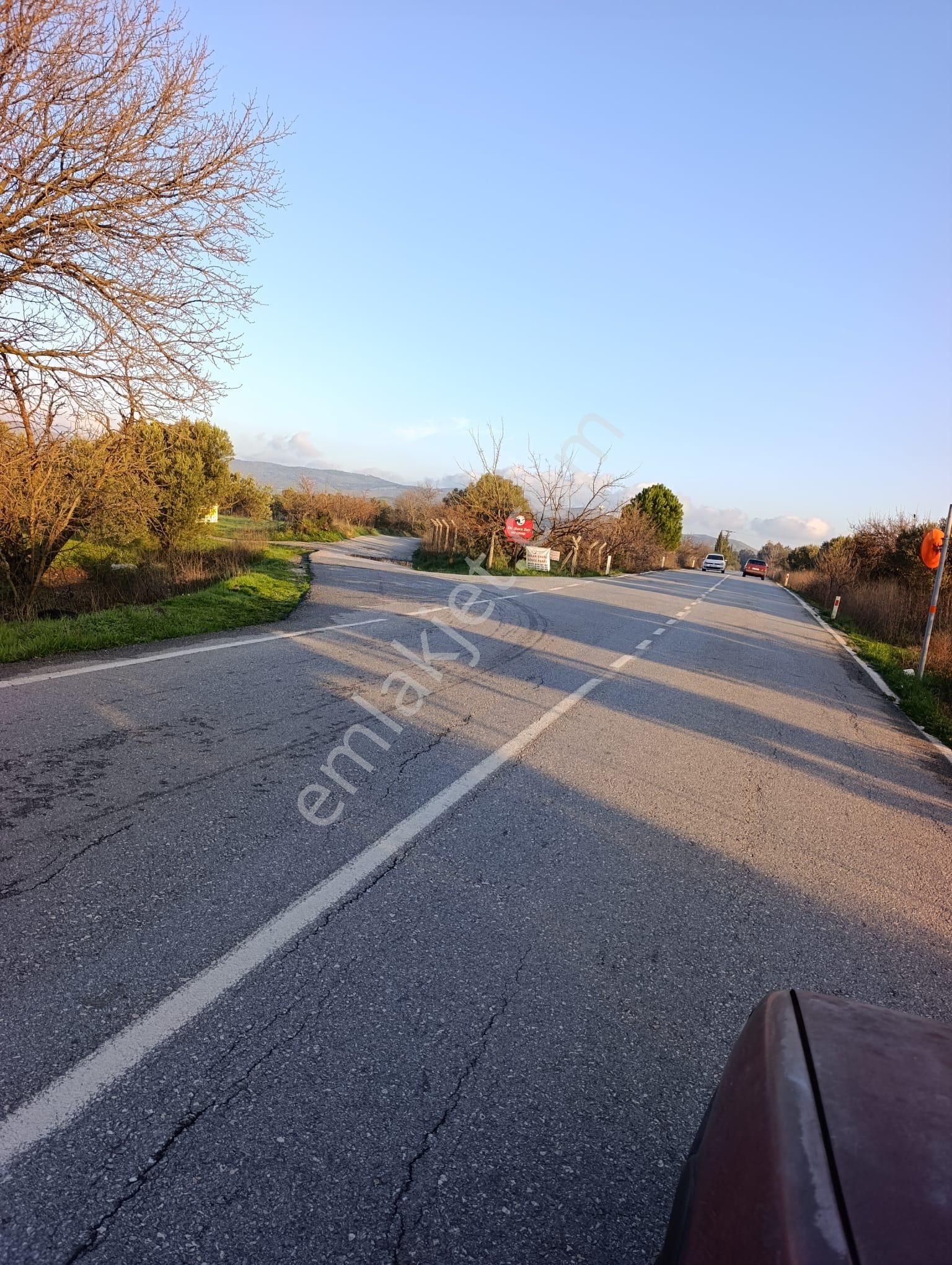 Foça Bucak Mevkiinde Satılık 1500m2 Hisse Tapulu Arazi - Görsel 15
