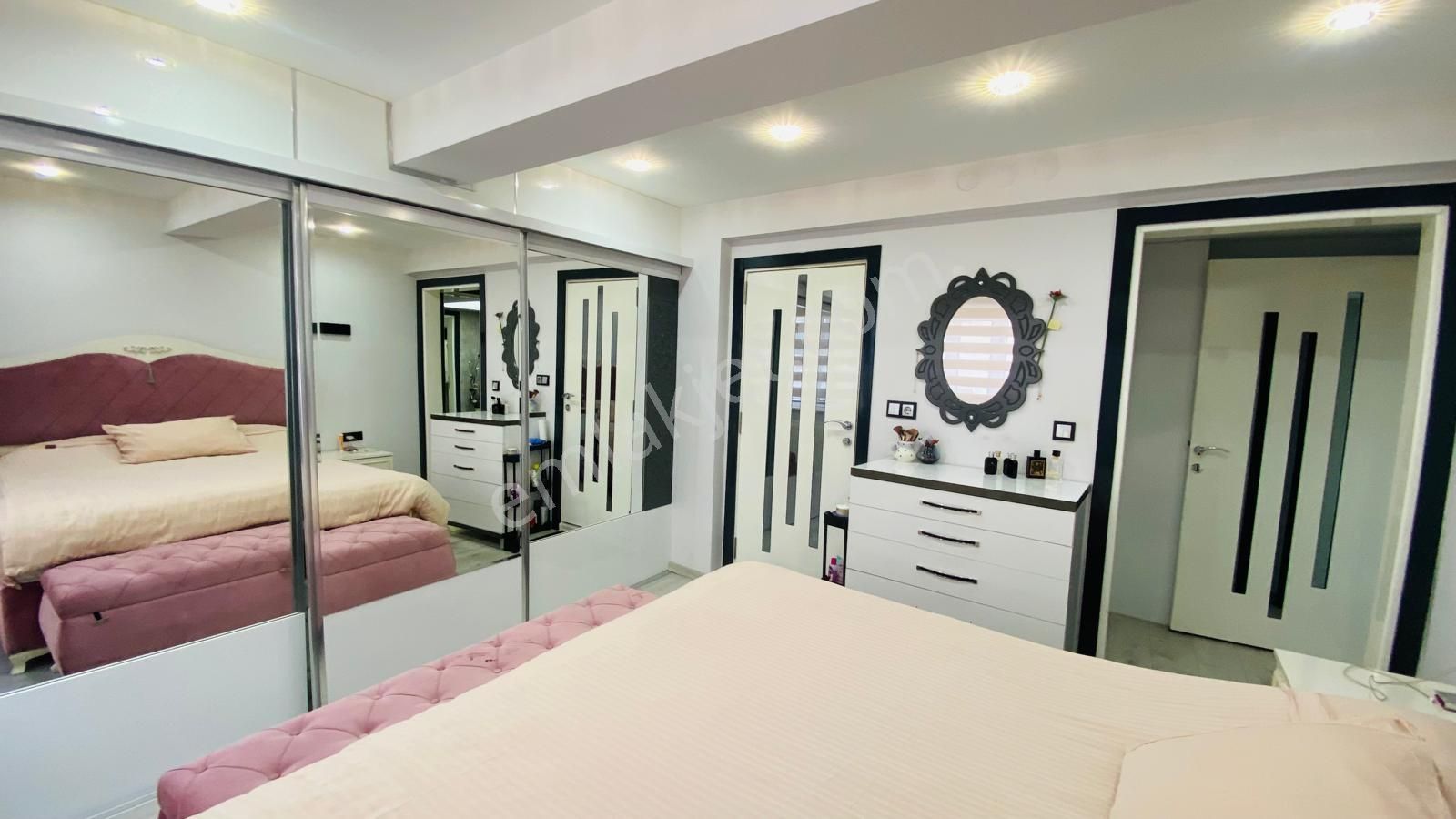 Arevtürk'den Servergazi'de Satılık 190 M2 4+1 Lüks Daire - Görsel 18