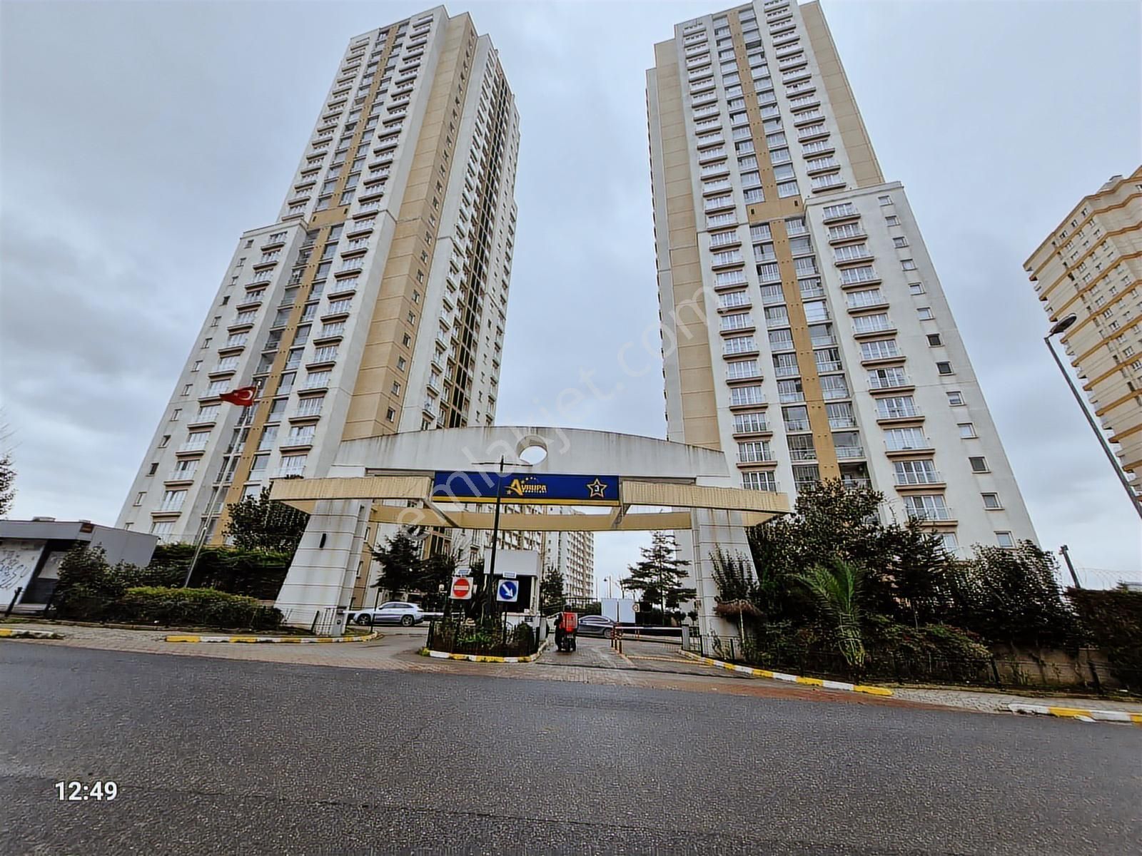 Ispartakule Avrupa Konutları 3 Satılık 3+1 Daire Boş