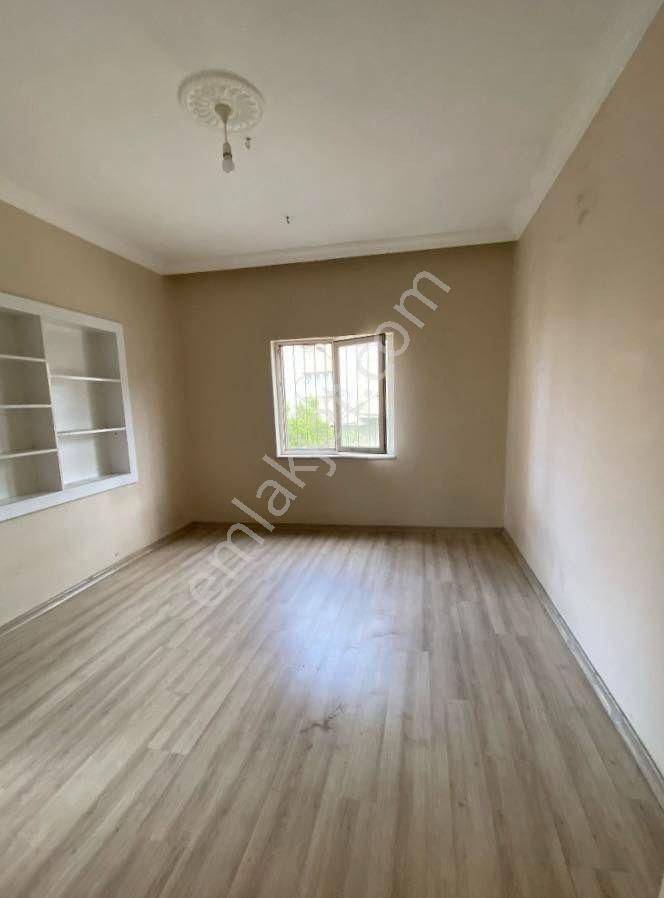 Taç Emlak Nazilli Cumhuriyet Mah 2+1 Ayrı Mutfak 2.kat Fırsat Satılık Daire - Görsel 3