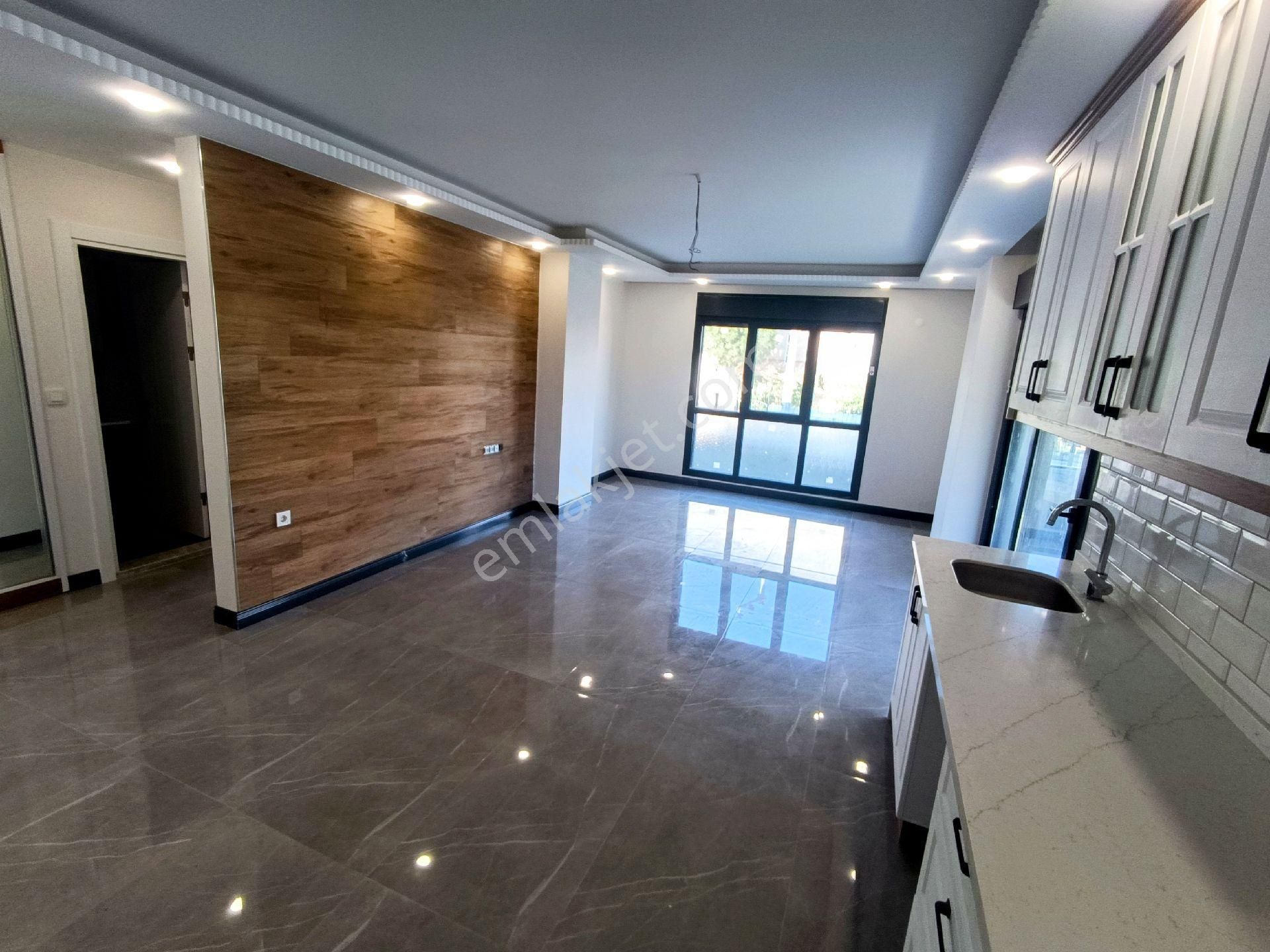 Taş Emlak'tan Sarımsaklıda Merkezi Konumda Sıfır Villa - Görsel 9