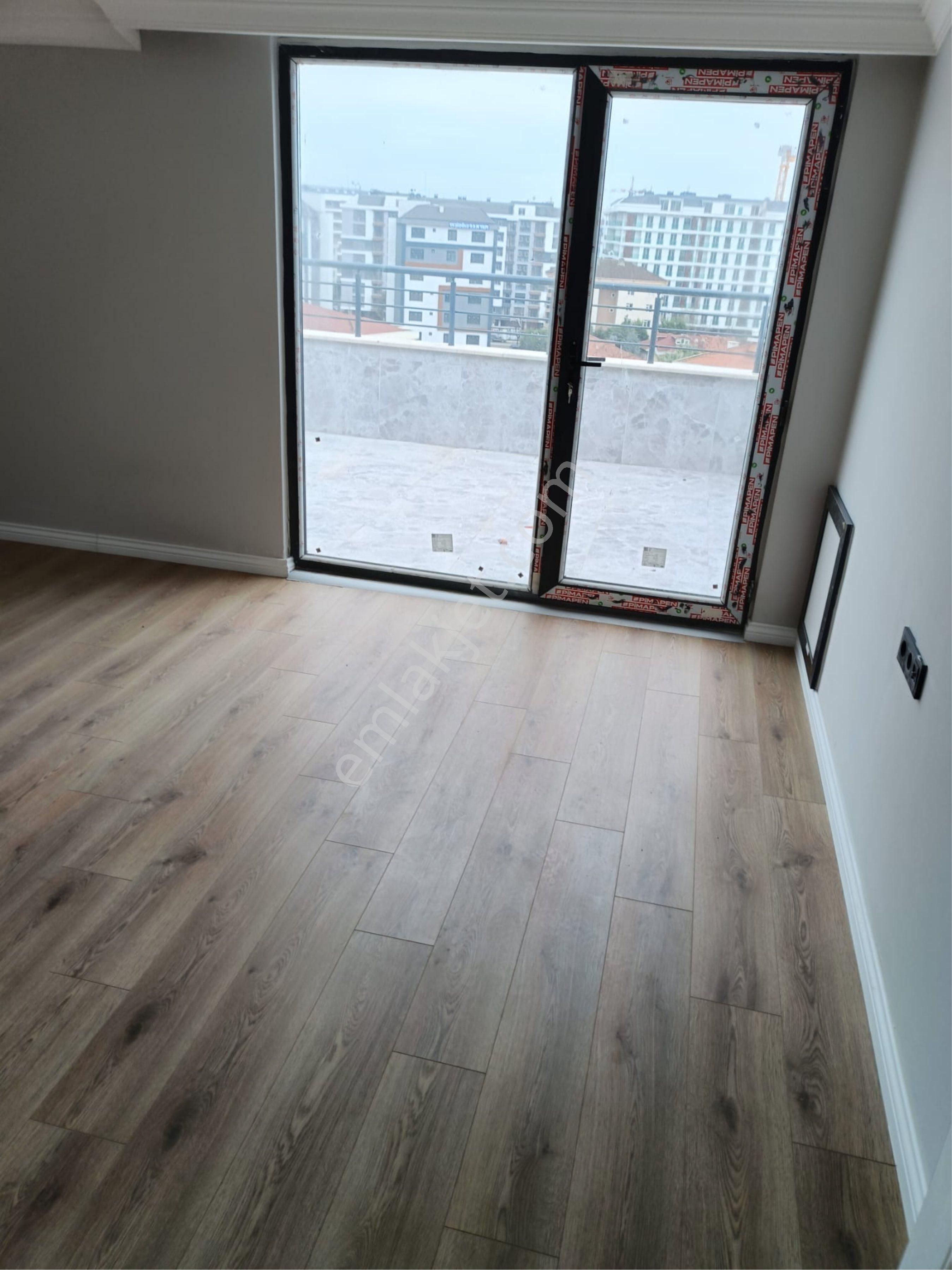 Vatan Caddesi Üzerinde Kiralık Dubleks Daire - Görsel 3