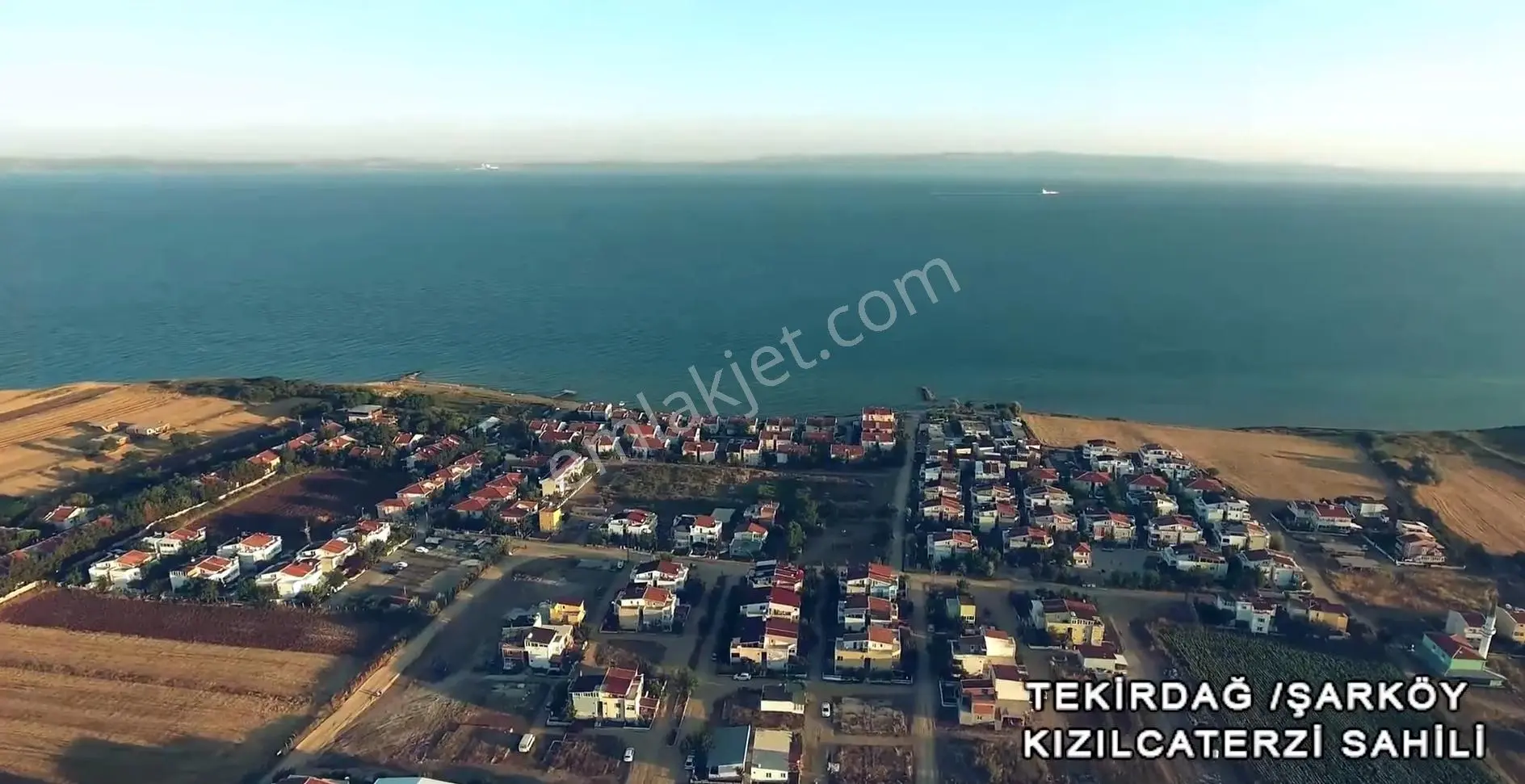 Bulut Yatırımdan 4215 M² Merkeze Yakın Resmi Yolu Olan Deniz Manzaralı Tarla - Görsel 3