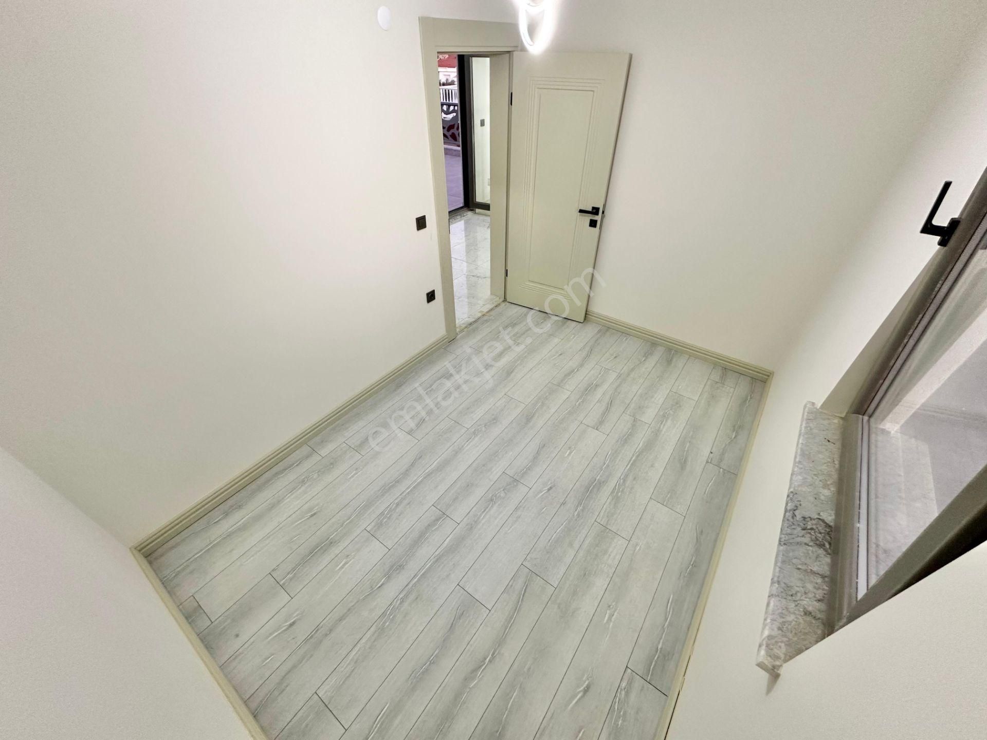 ✨akçay Ay Emlaktan✨narlı'da Yolun Altında Deniz Ve Dağ Çift Mutfak Manzaralı Teraslı 5+1 Lüks Villa - Görsel 13